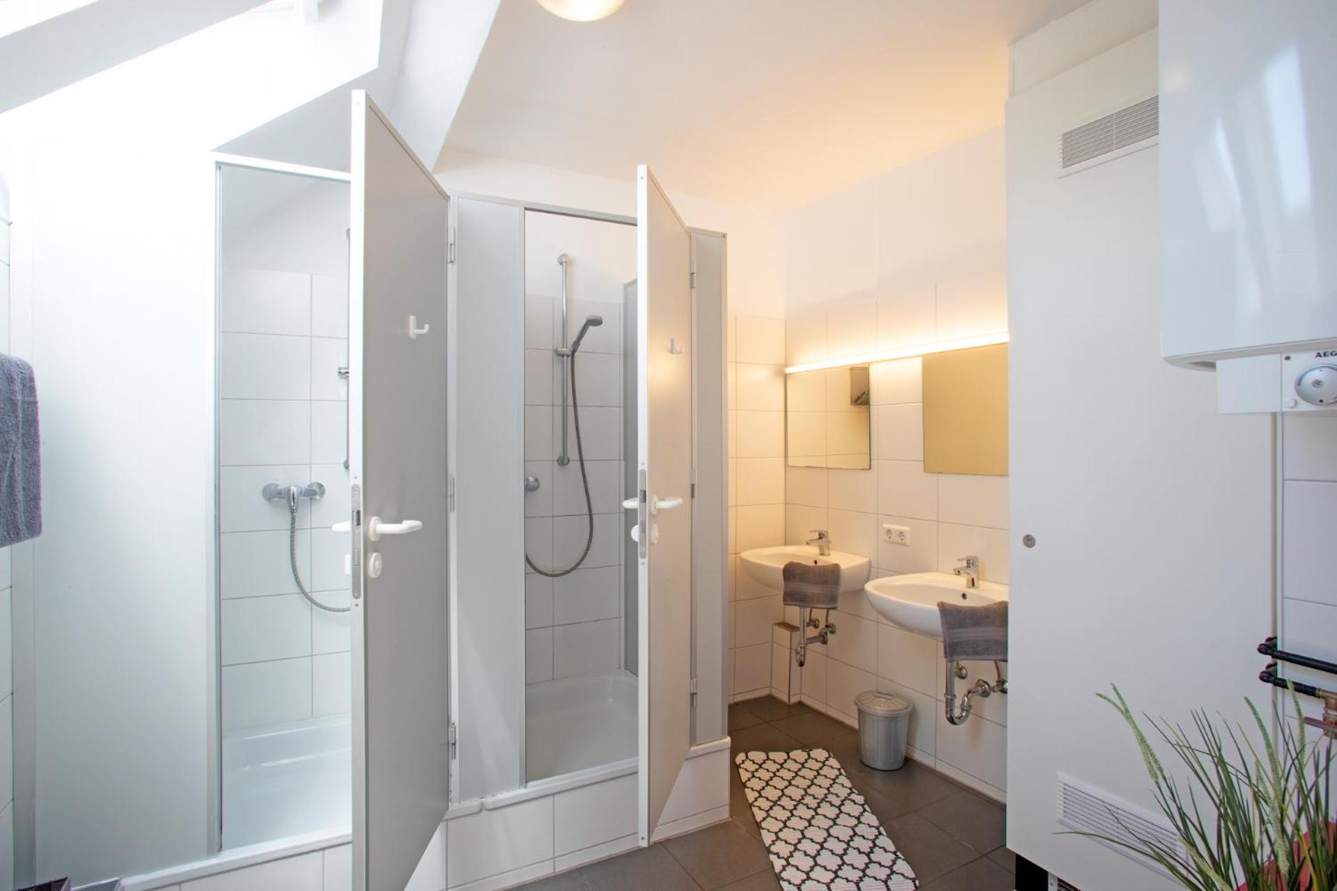 Quadruple Room,1766009579:JPEG