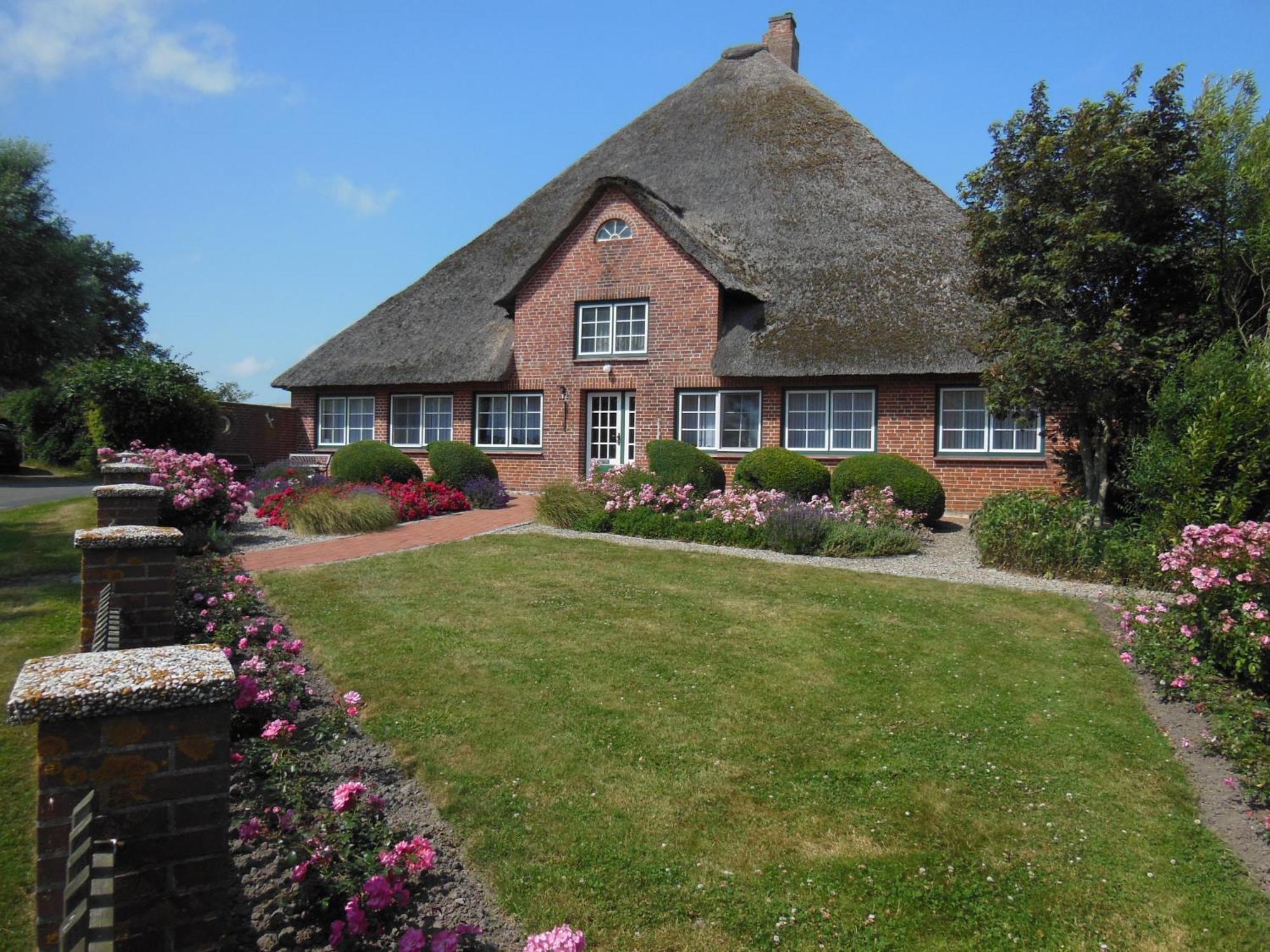 Holiday Home,1683408333:JPEG