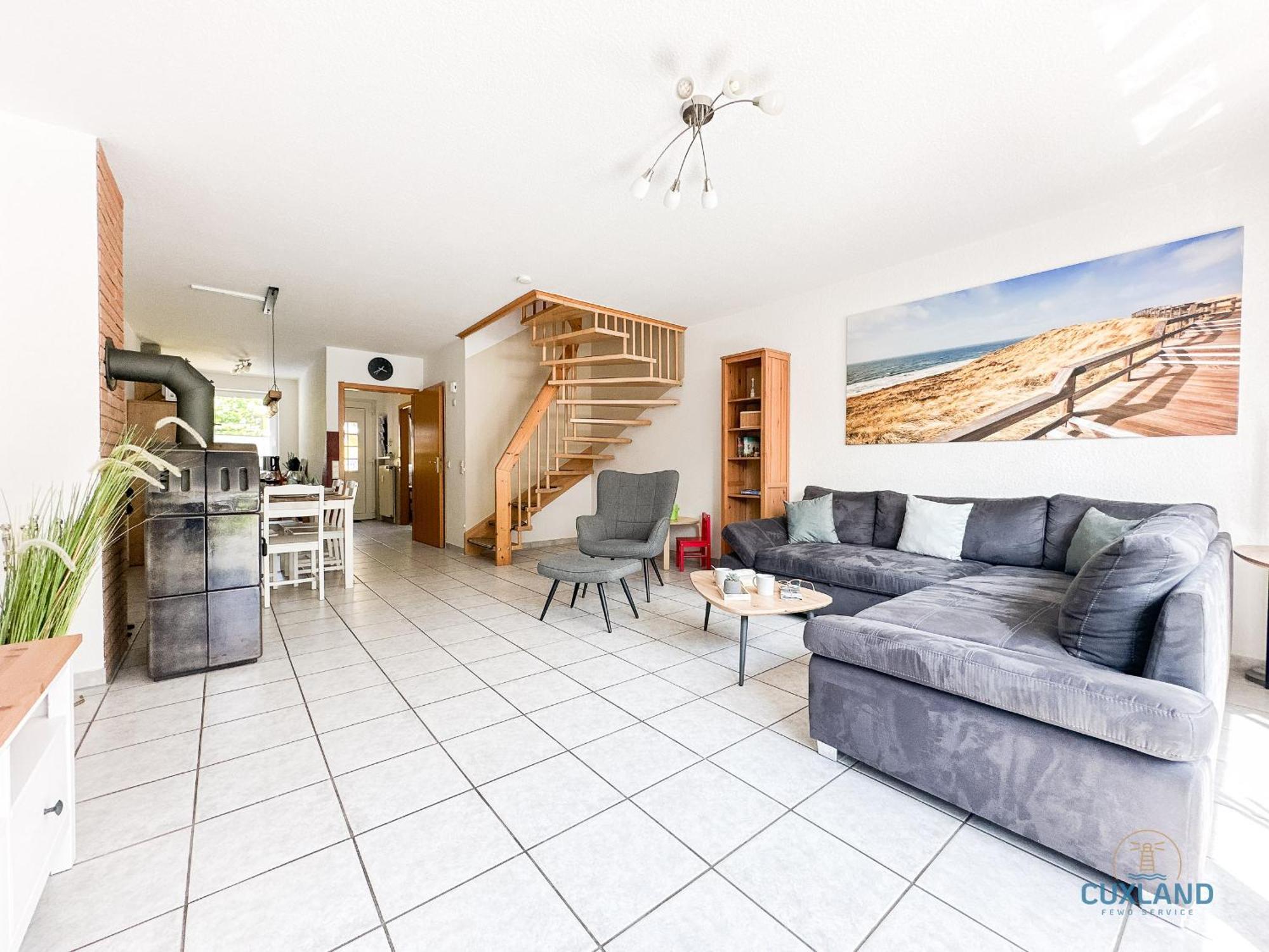 Holiday Home,1685006468:JPEG