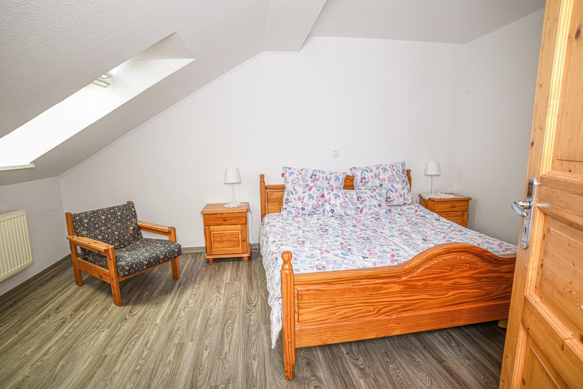 One-Bedroom Apartment Terrace,1688868849:JPEG