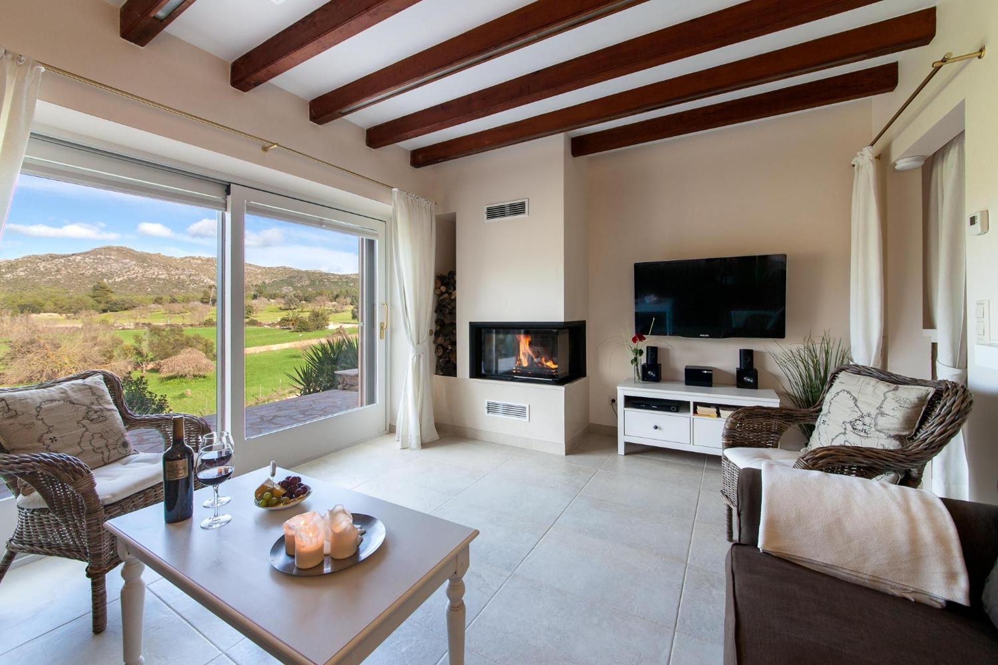 Three-Bedroom House,1689958049:JPEG