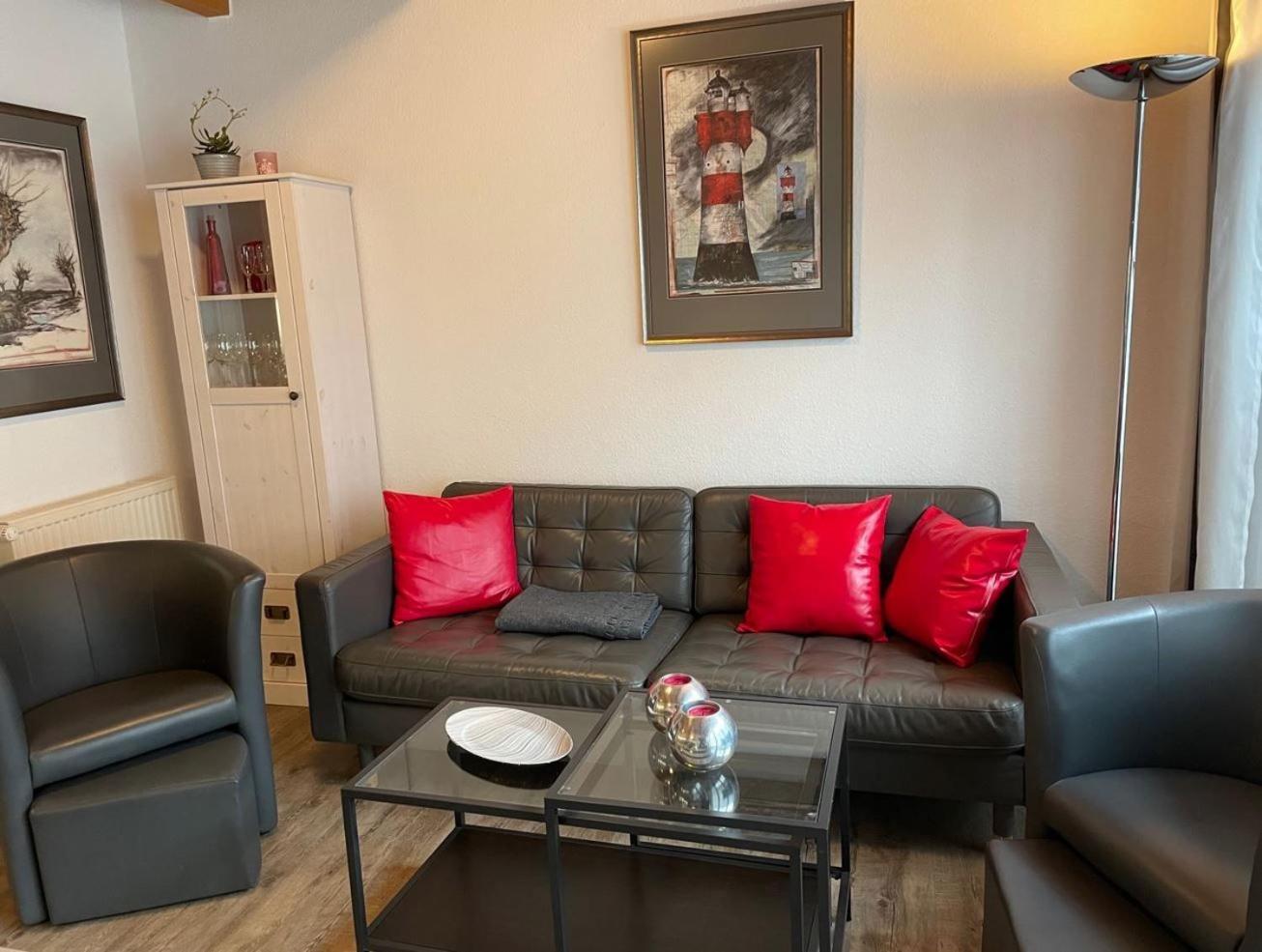 Two-Bedroom House,1693406308:JPEG
