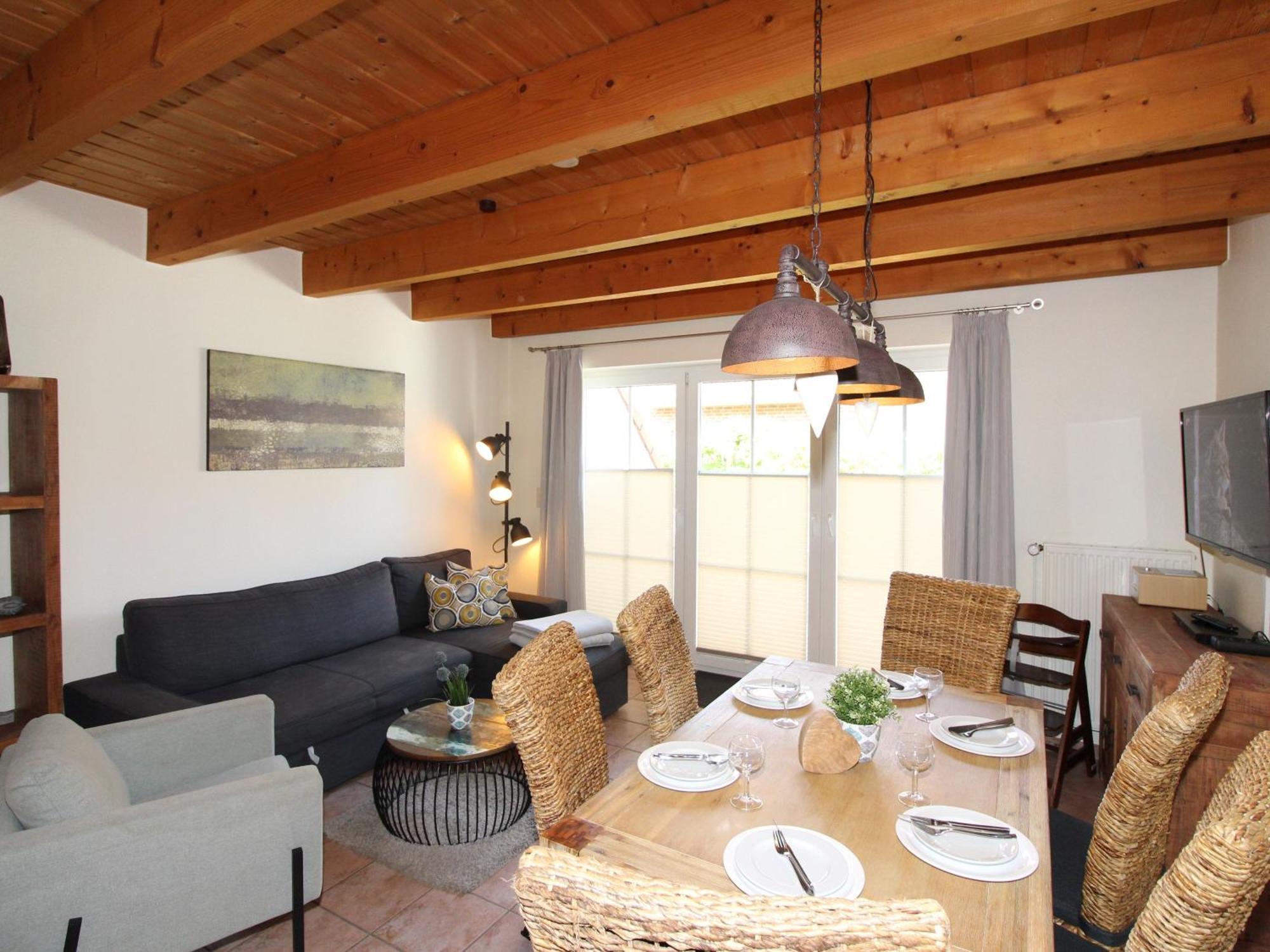 Two-Bedroom House,1693406443:JPEG