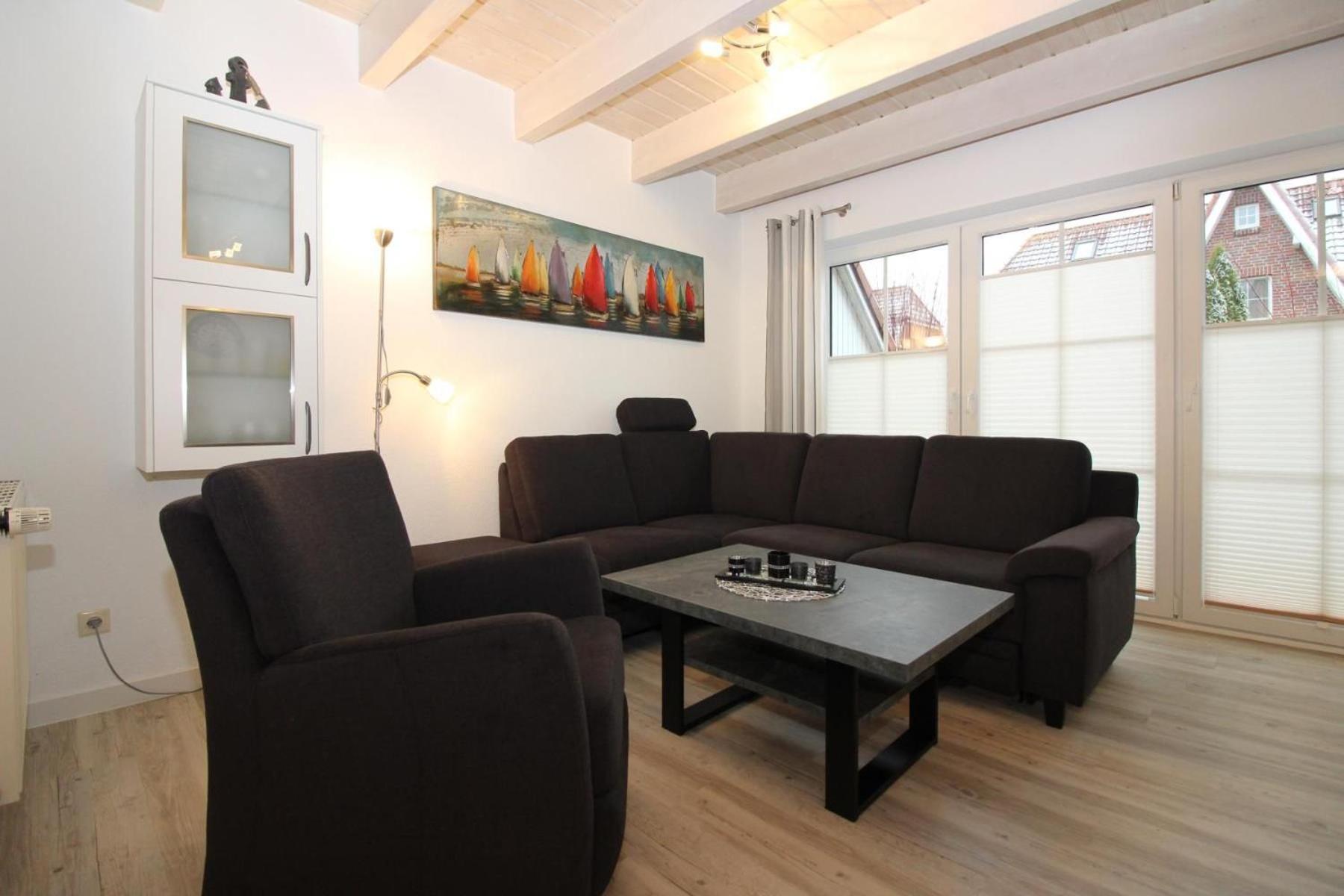 Two-Bedroom House,1693406526:JPEG