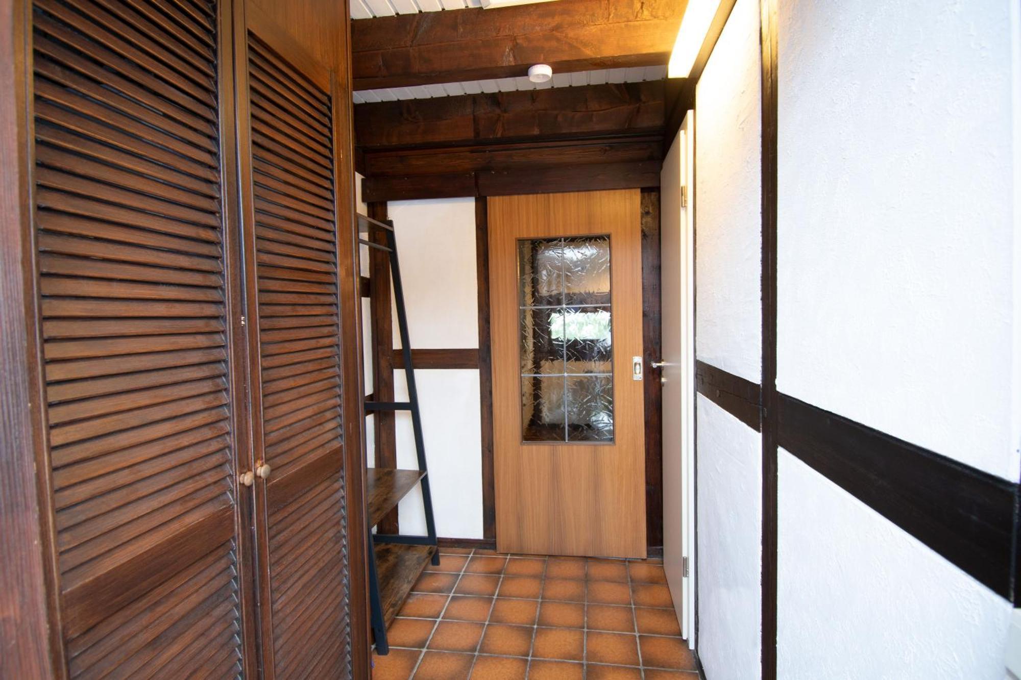 Two-Bedroom House,1693518104:JPEG