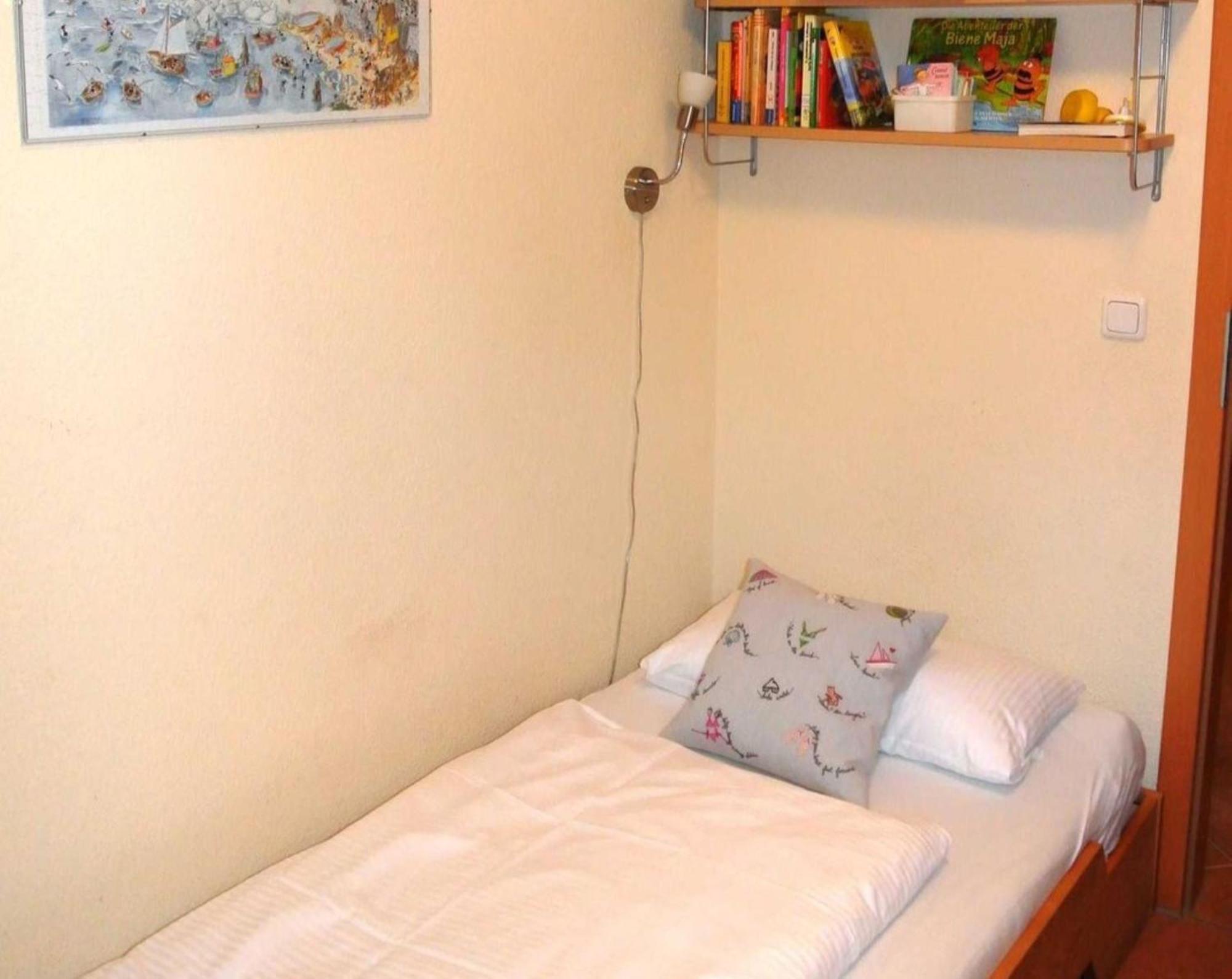 Two-Bedroom Apartment with Balcony,1694165092:JPEG