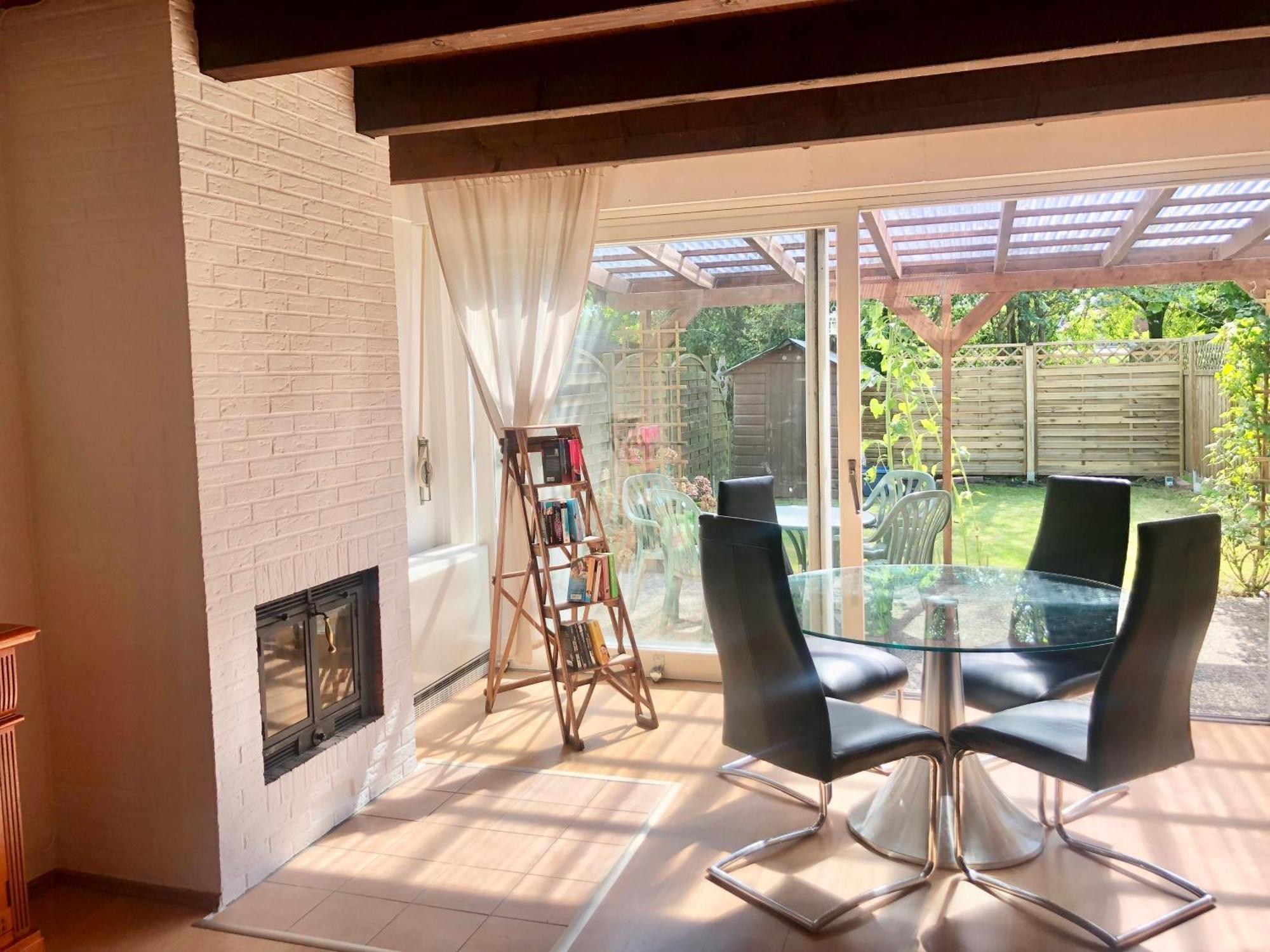 Three-Bedroom House,1694178311:JPEG