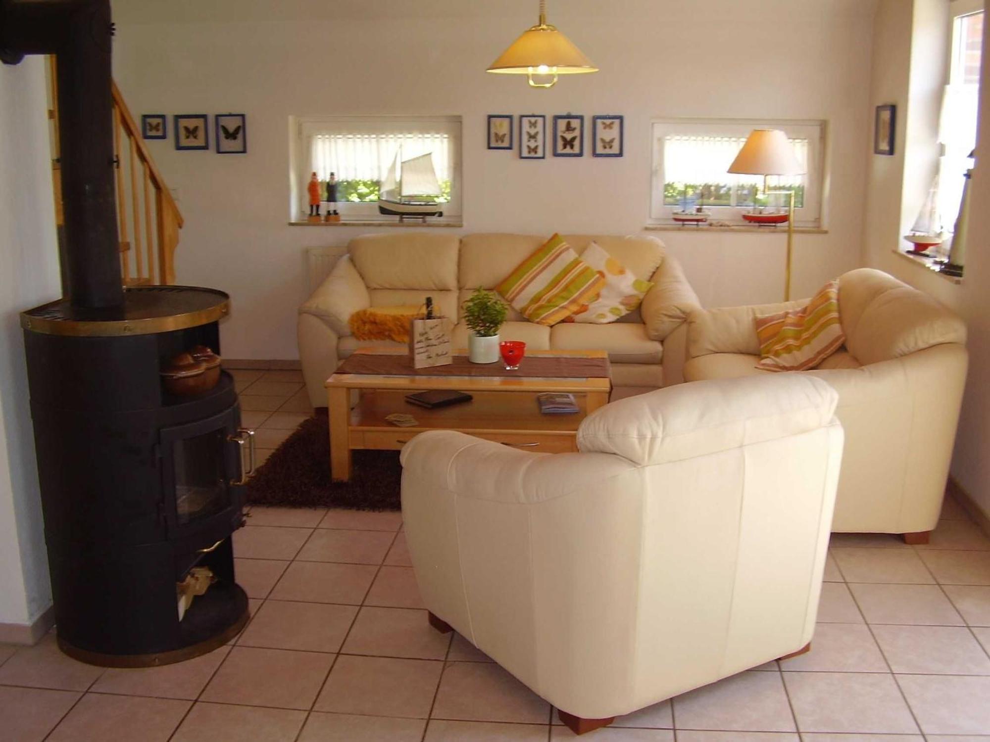Three-Bedroom House,1693468070:JPEG