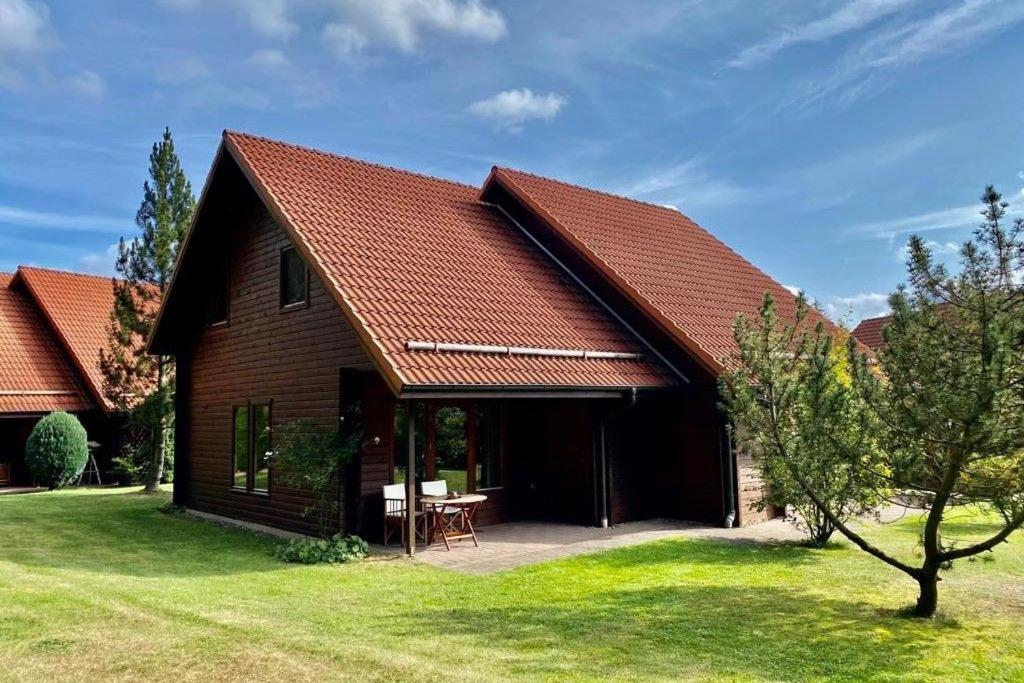 Two-Bedroom House 2,1698762327:JPEG