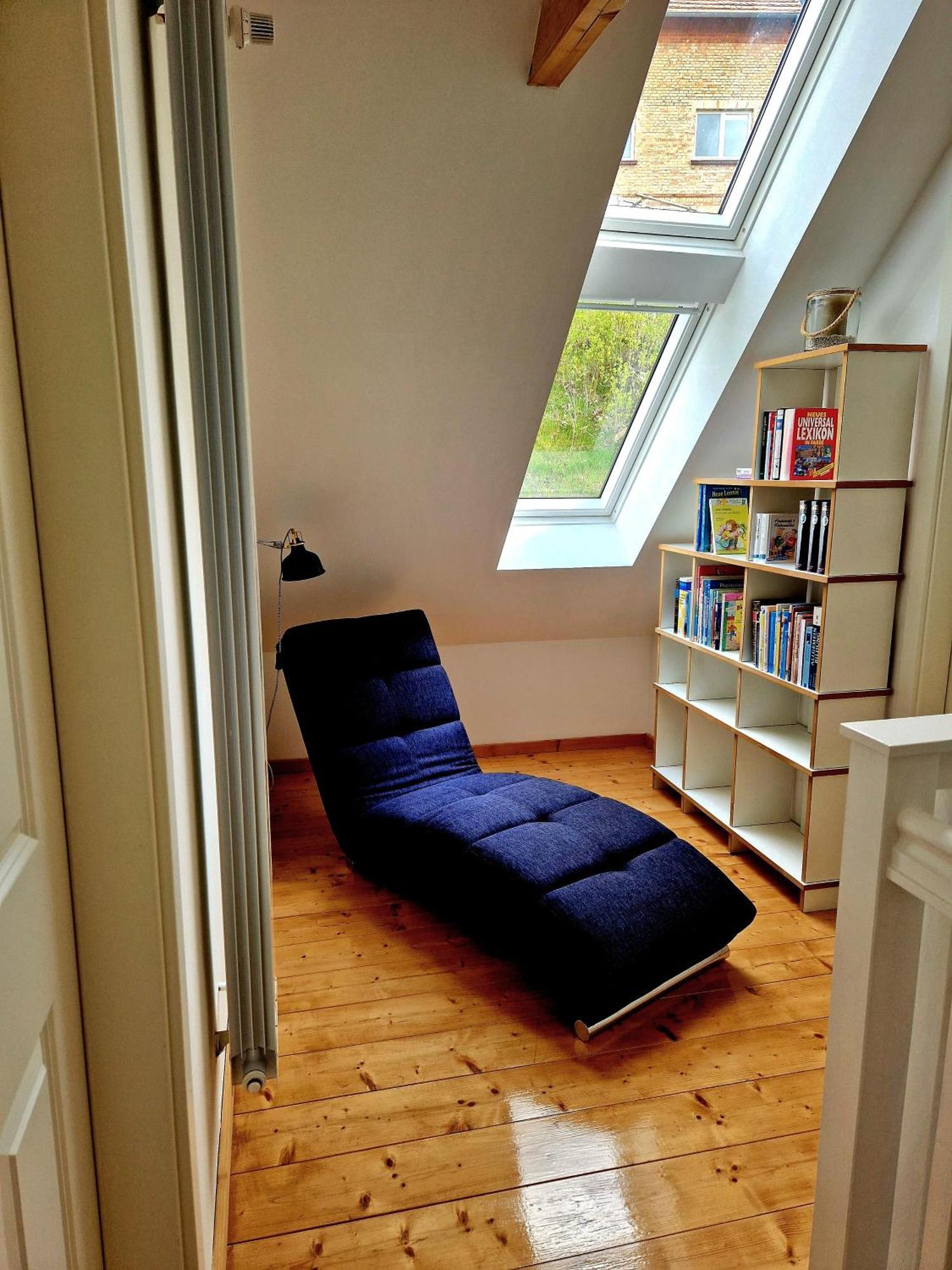 Holiday Home,1704328333:JPEG