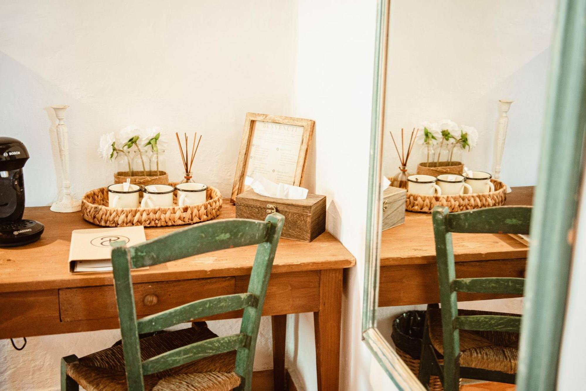 Family Room,1705078531:JPEG