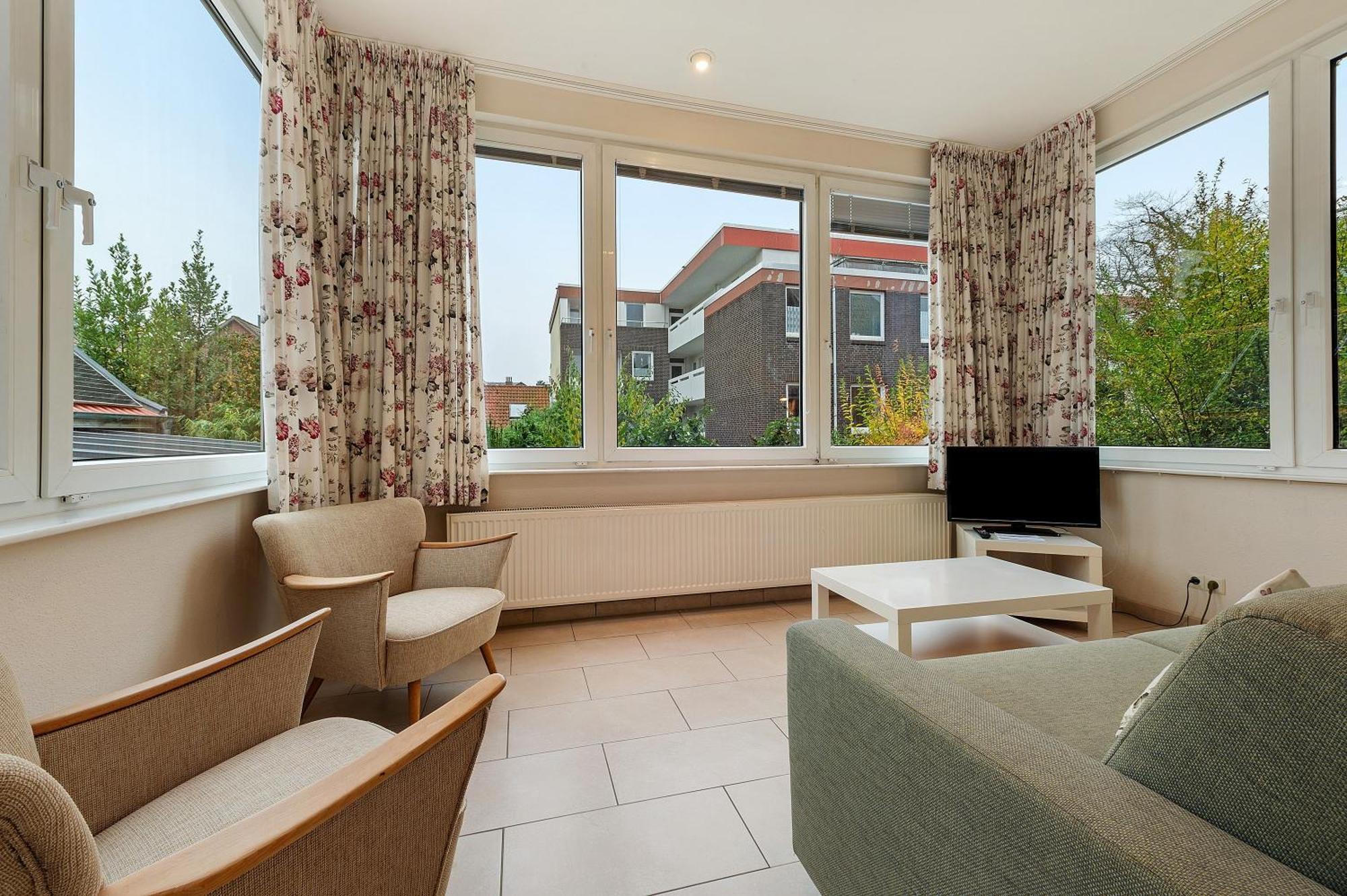 One-Bedroom Apartment with Garden View,1737208418:JPEG