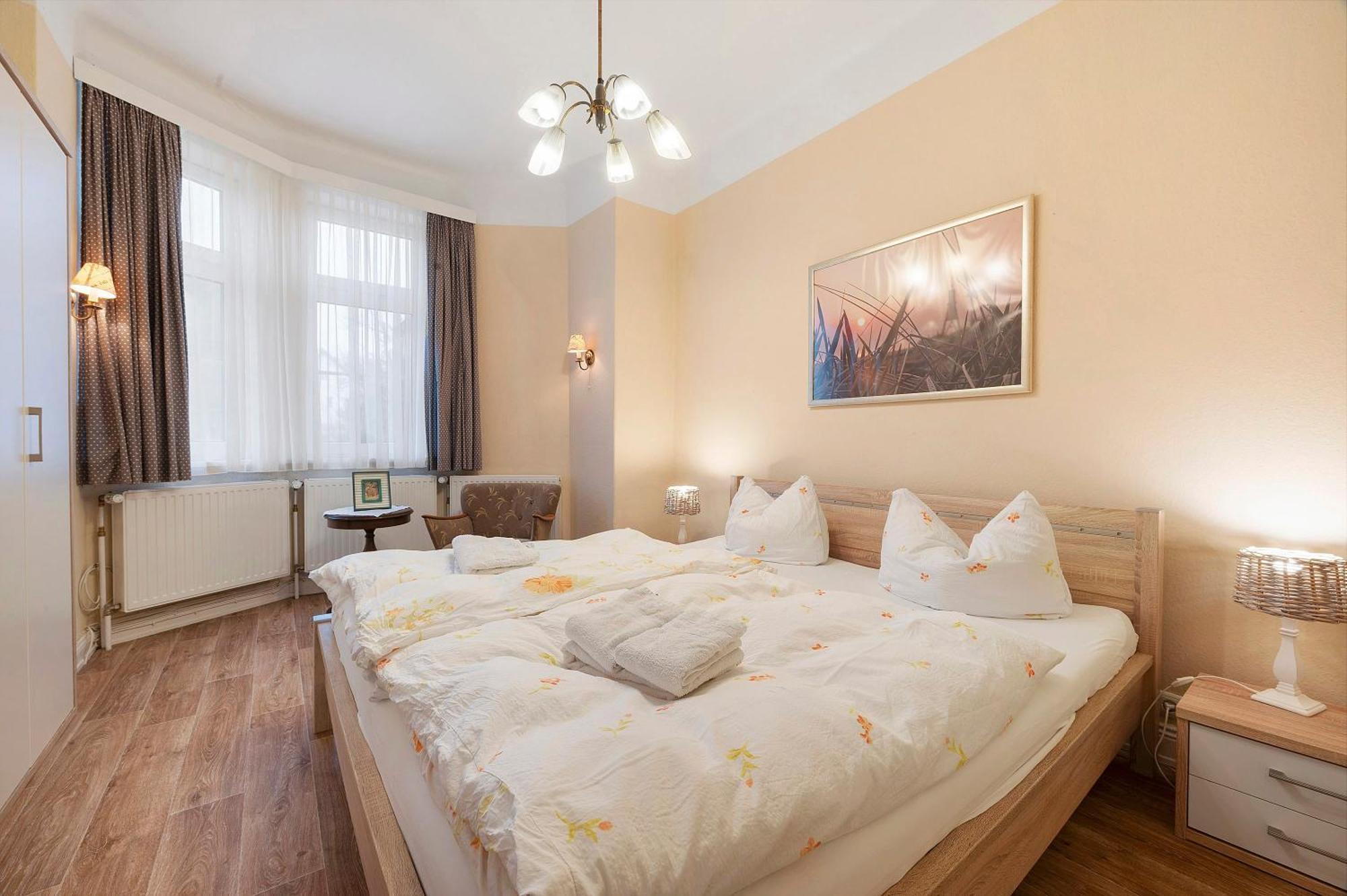 Apartment with Terrace,1737688986:JPEG