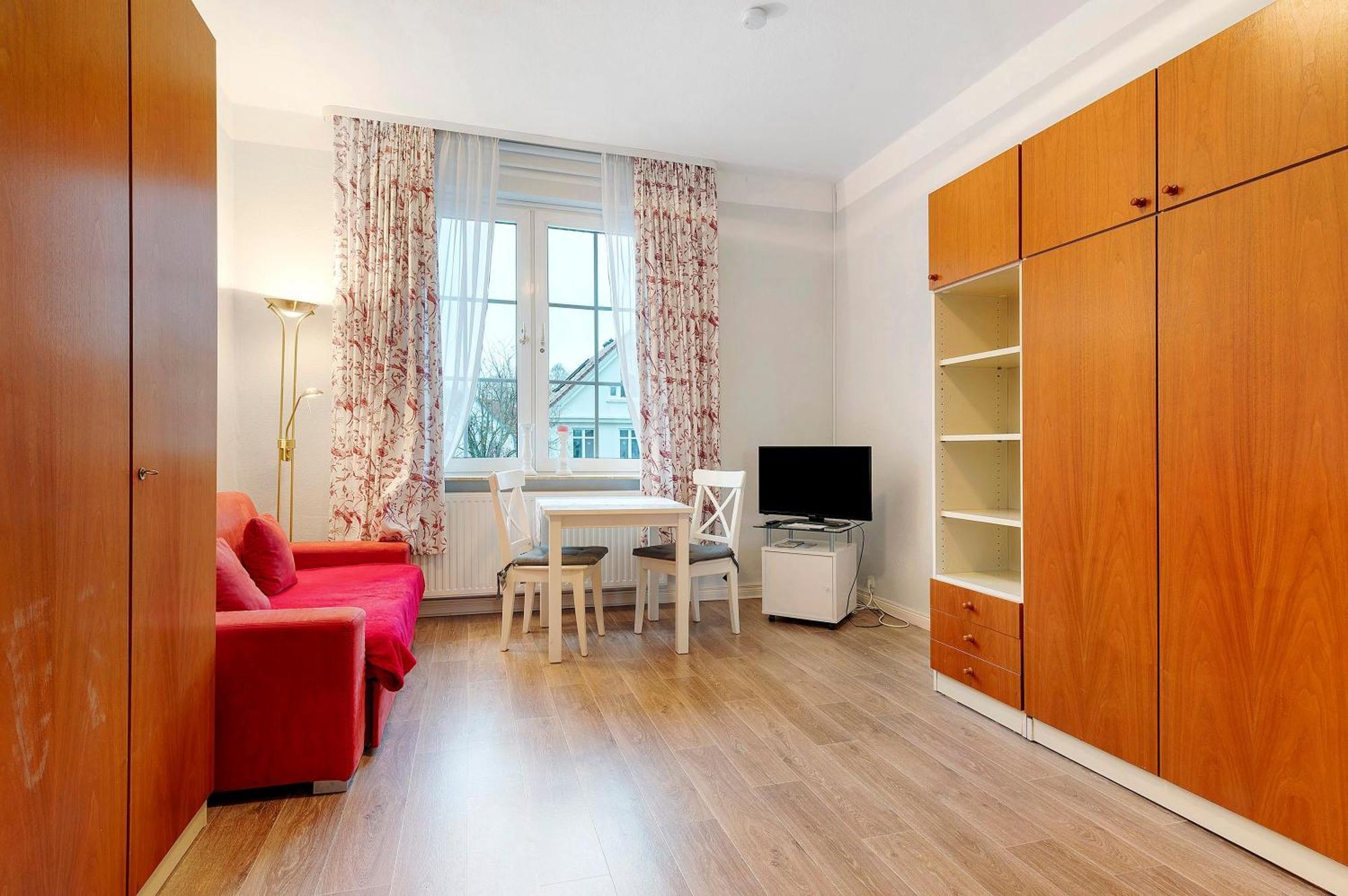 Apartment with Terrace,1737863144:JPEG