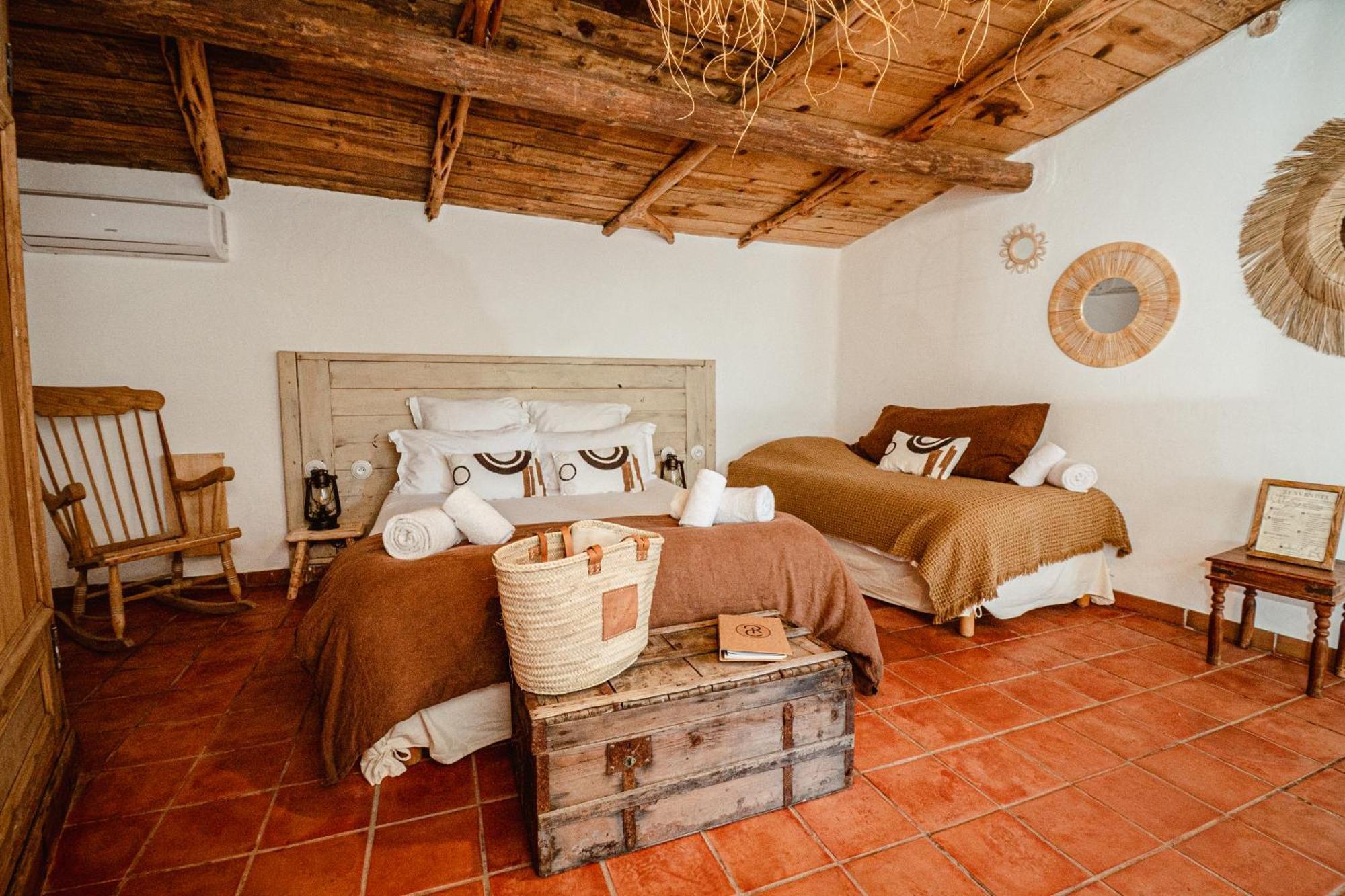Triple Room,1739623538:JPEG