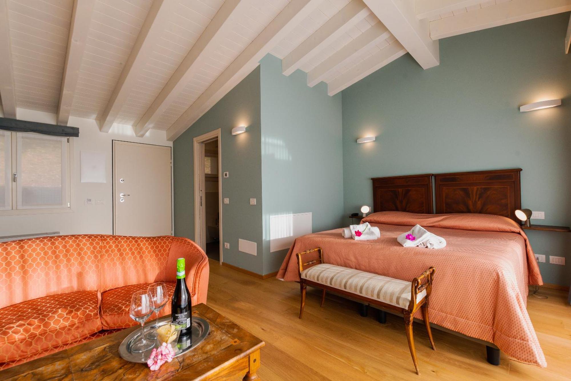 Suite Terrace,1742769921:JPEG