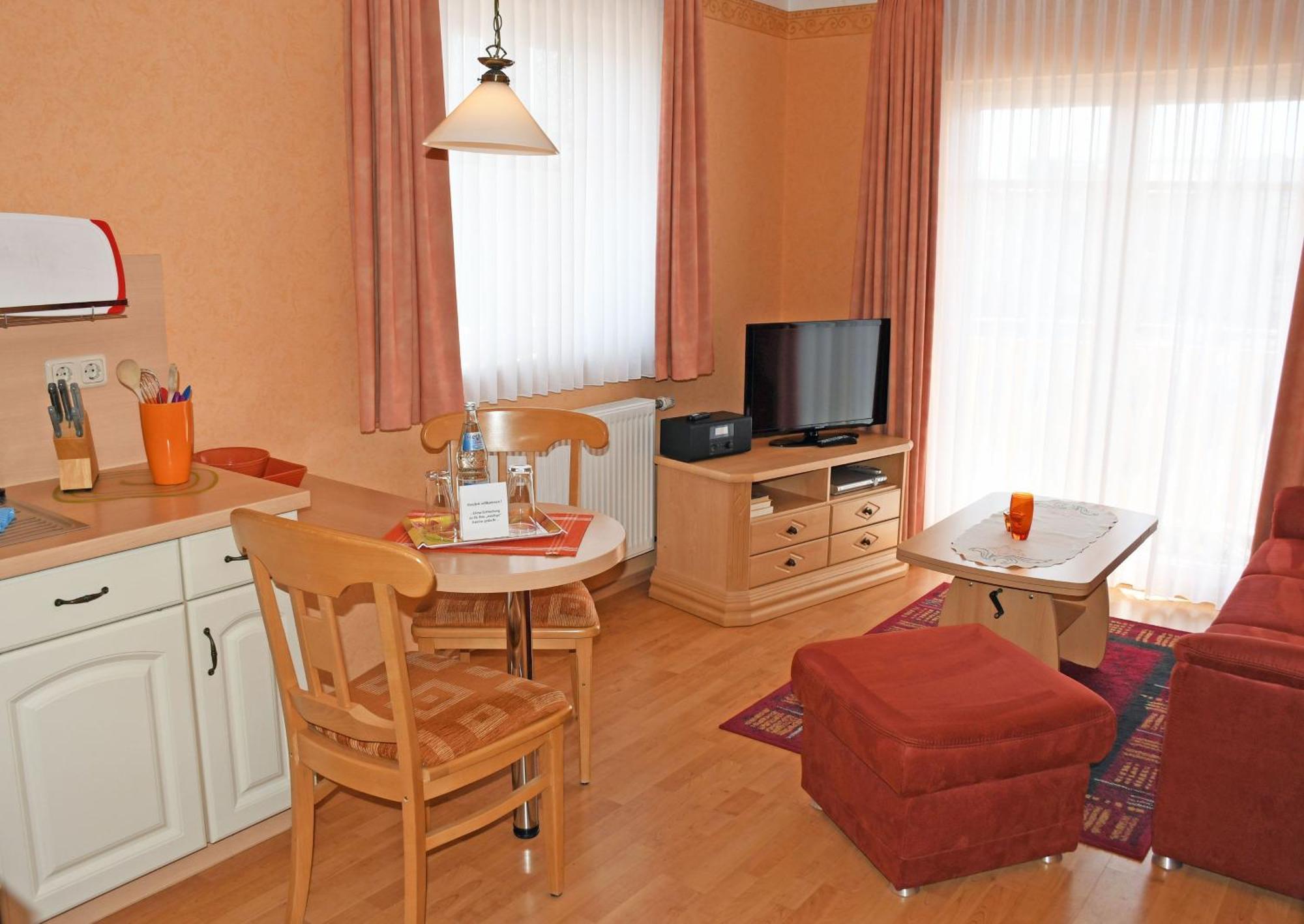 One-Bedroom Apartment with Balcony,1743131329:JPEG