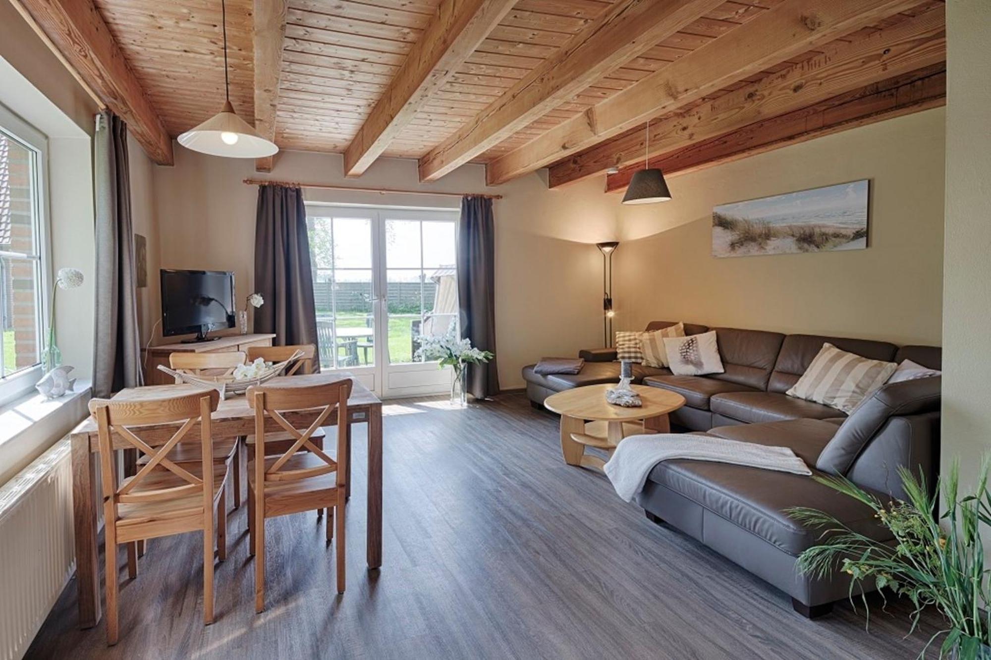 Holiday Home,1743342367:JPEG