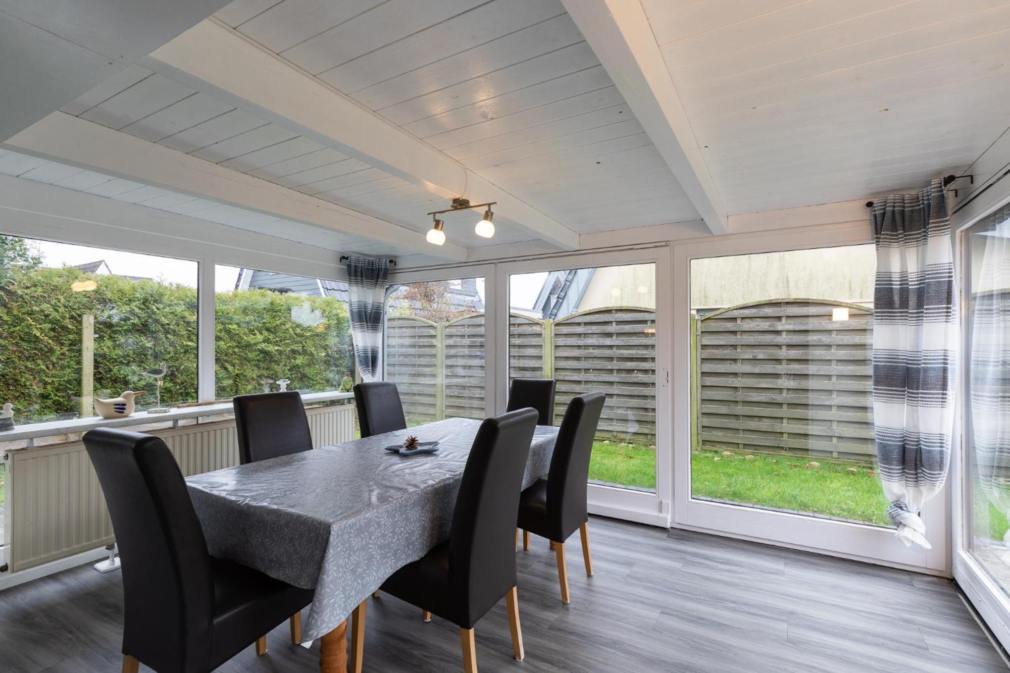 Holiday Home,1743487433:JPEG