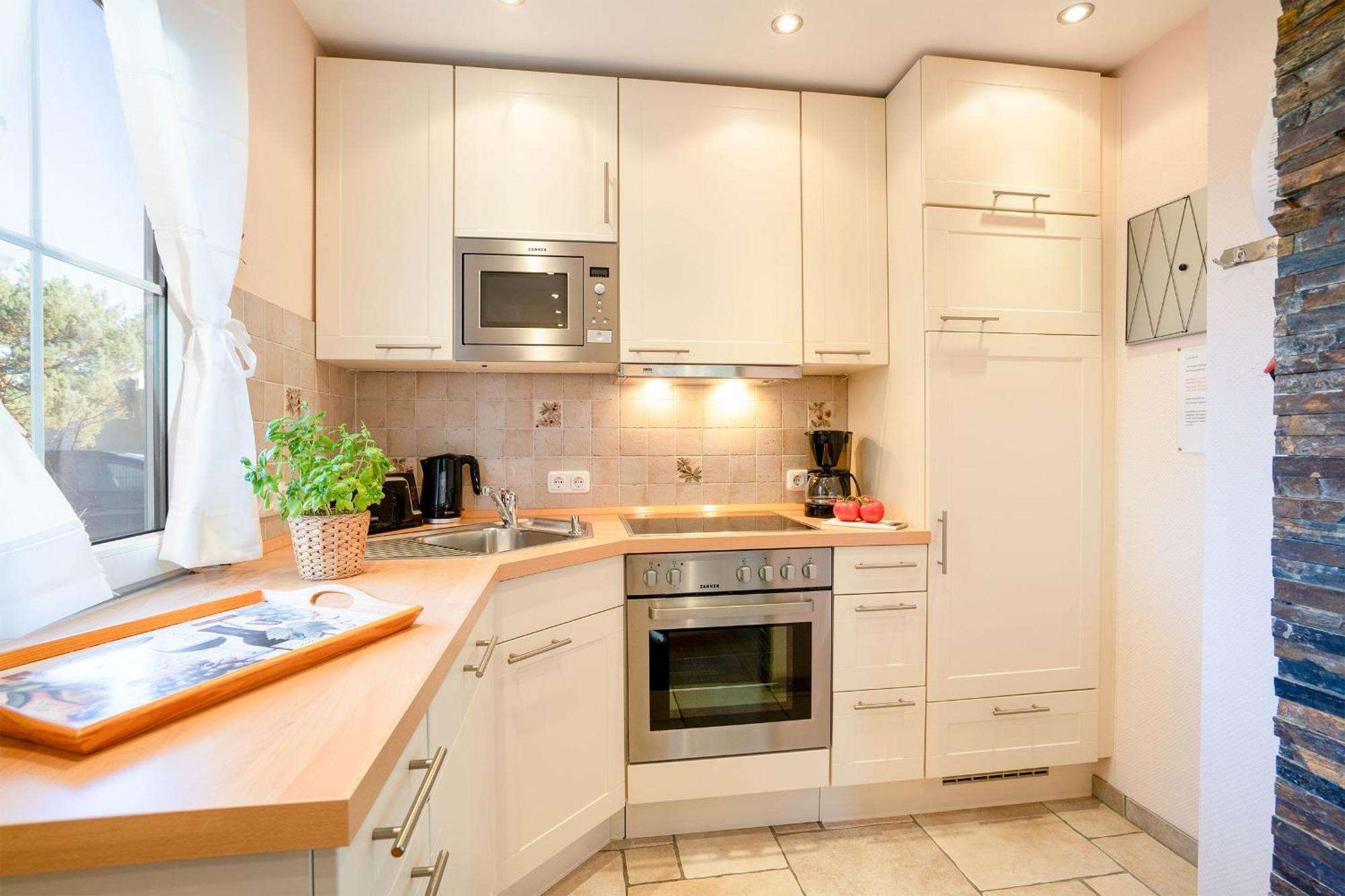 Holiday Home,1743600739:JPEG