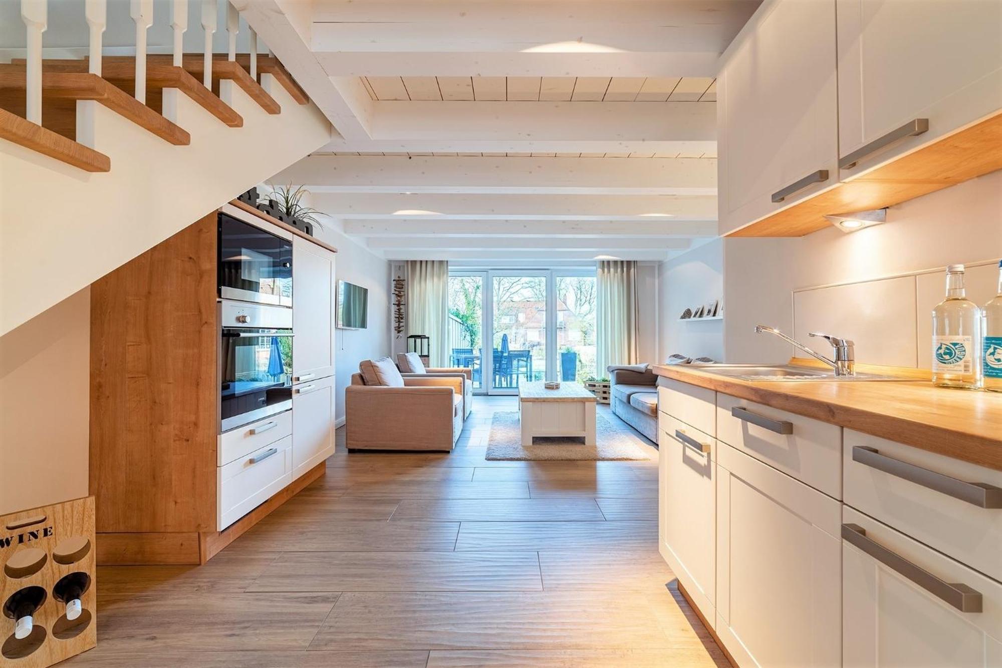 Holiday Home,1743602848:JPEG