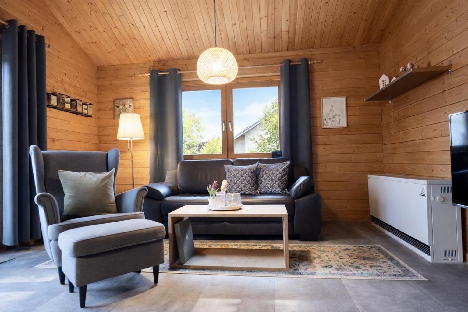 Holiday Home,1758434059:JPEG
