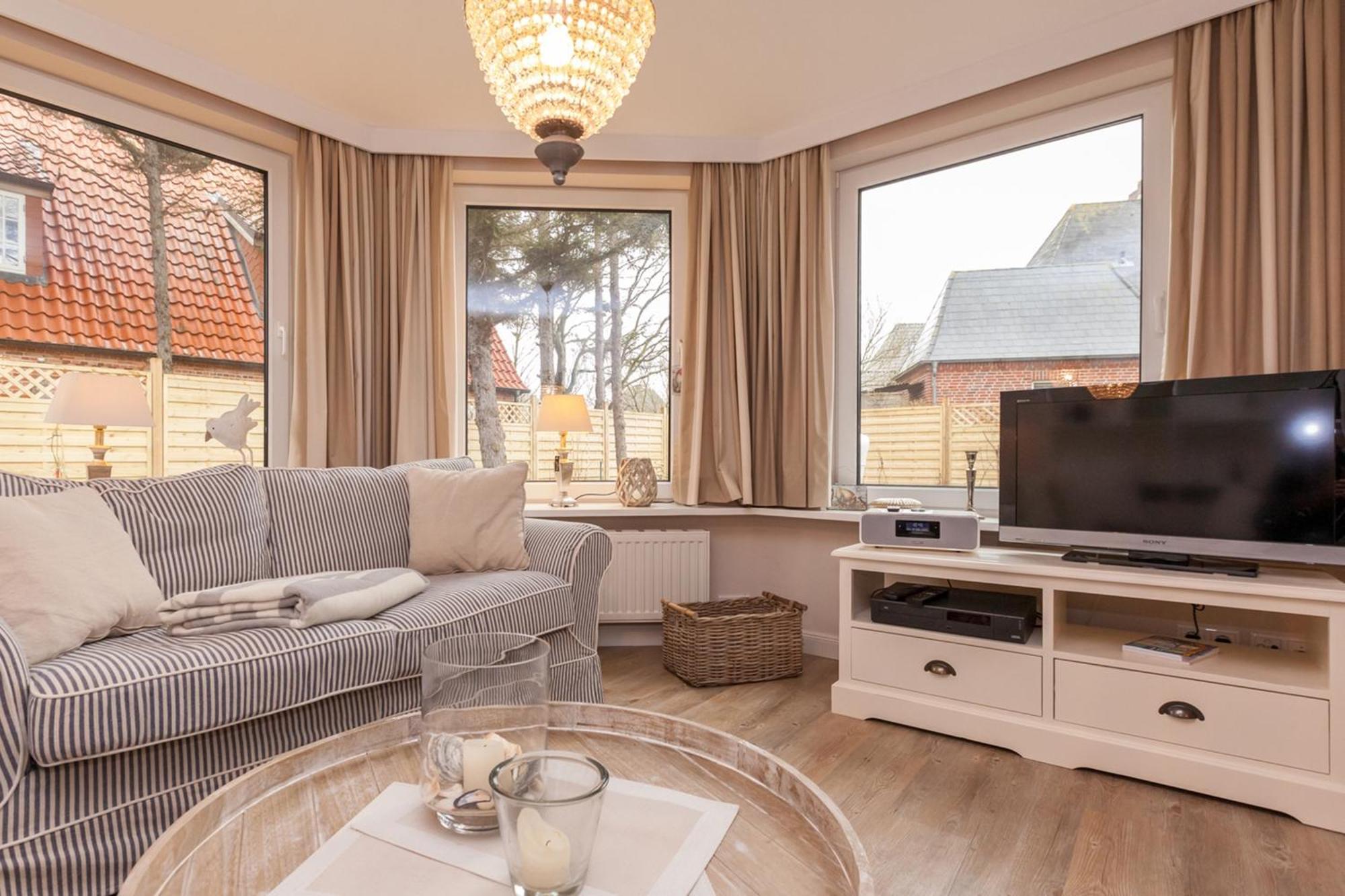 Holiday Home,1759095500:JPEG