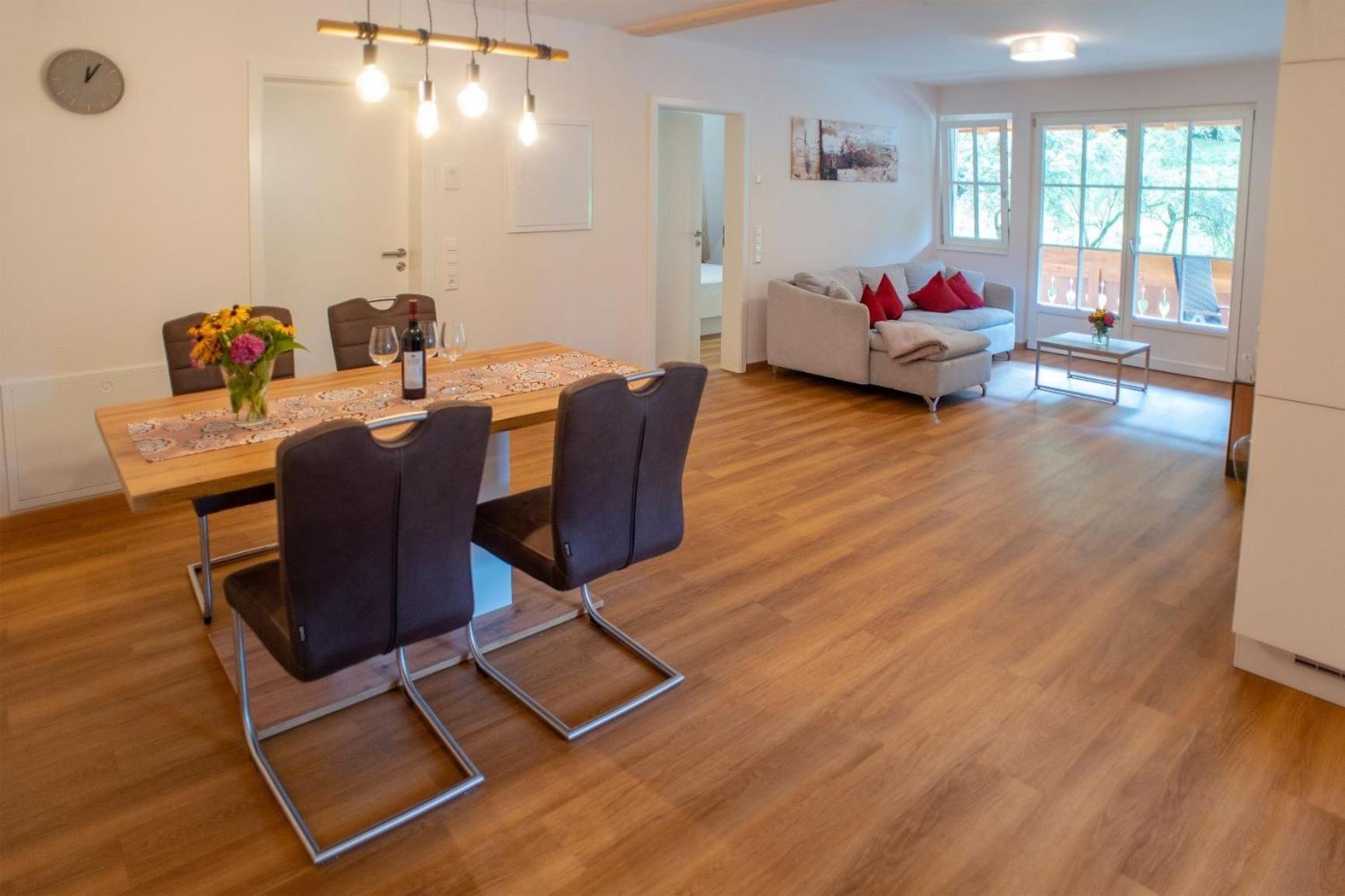 Deluxe-Apartment mit 2 Schlafzimmern und Gartenblick