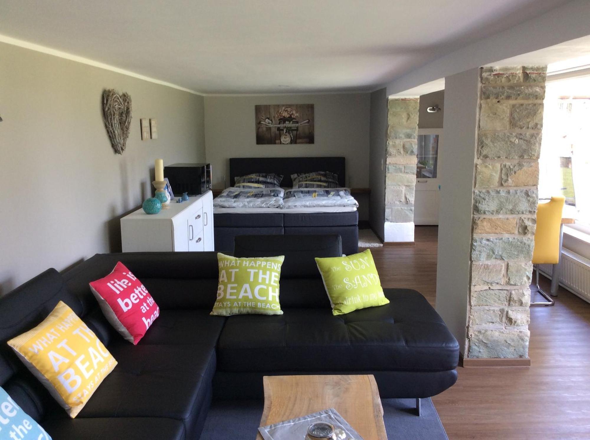 Superior One-Bedroom Apartment Balcony,1765925458:JPEG