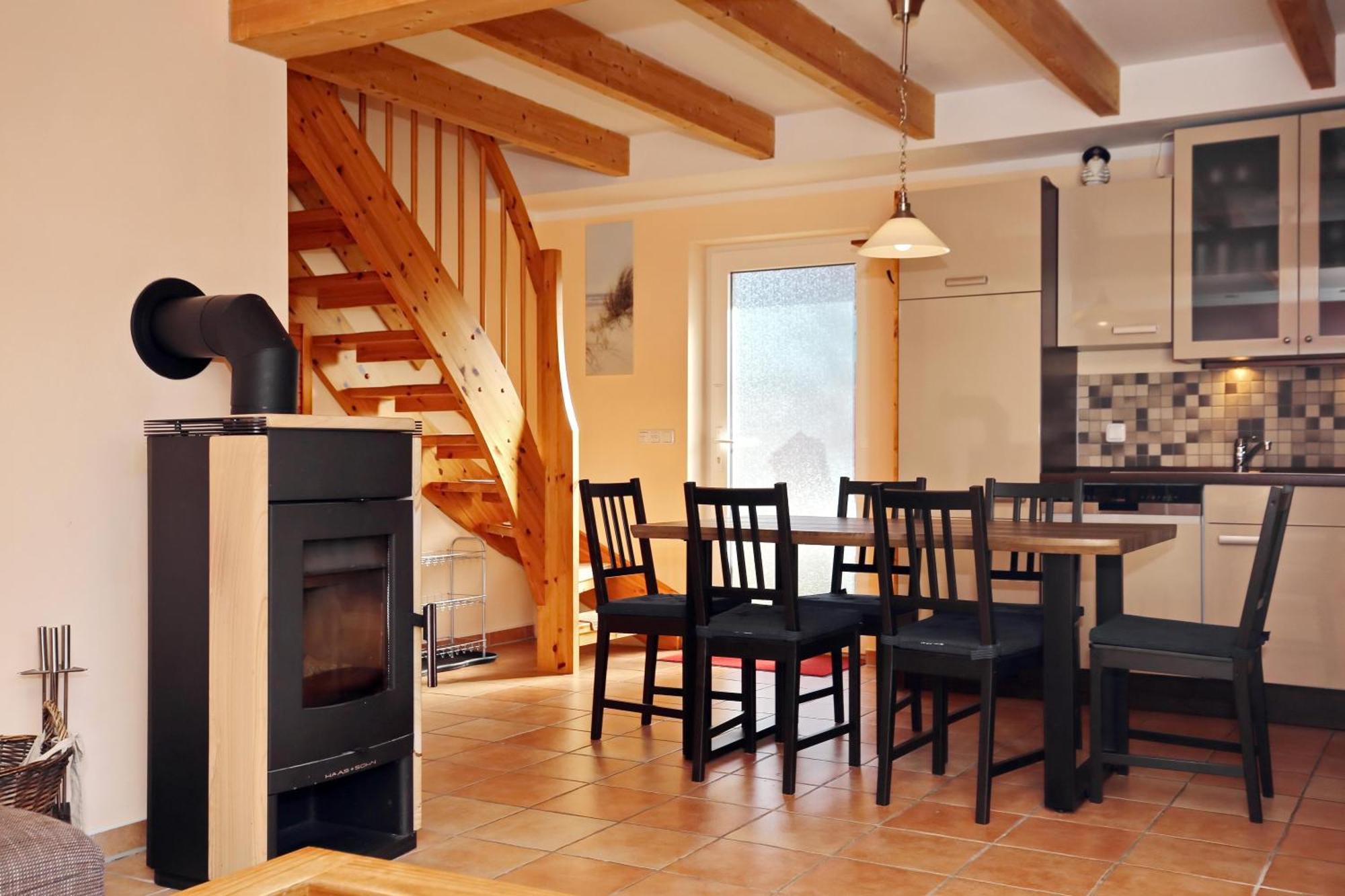 Holiday Home,1766420343:JPEG
