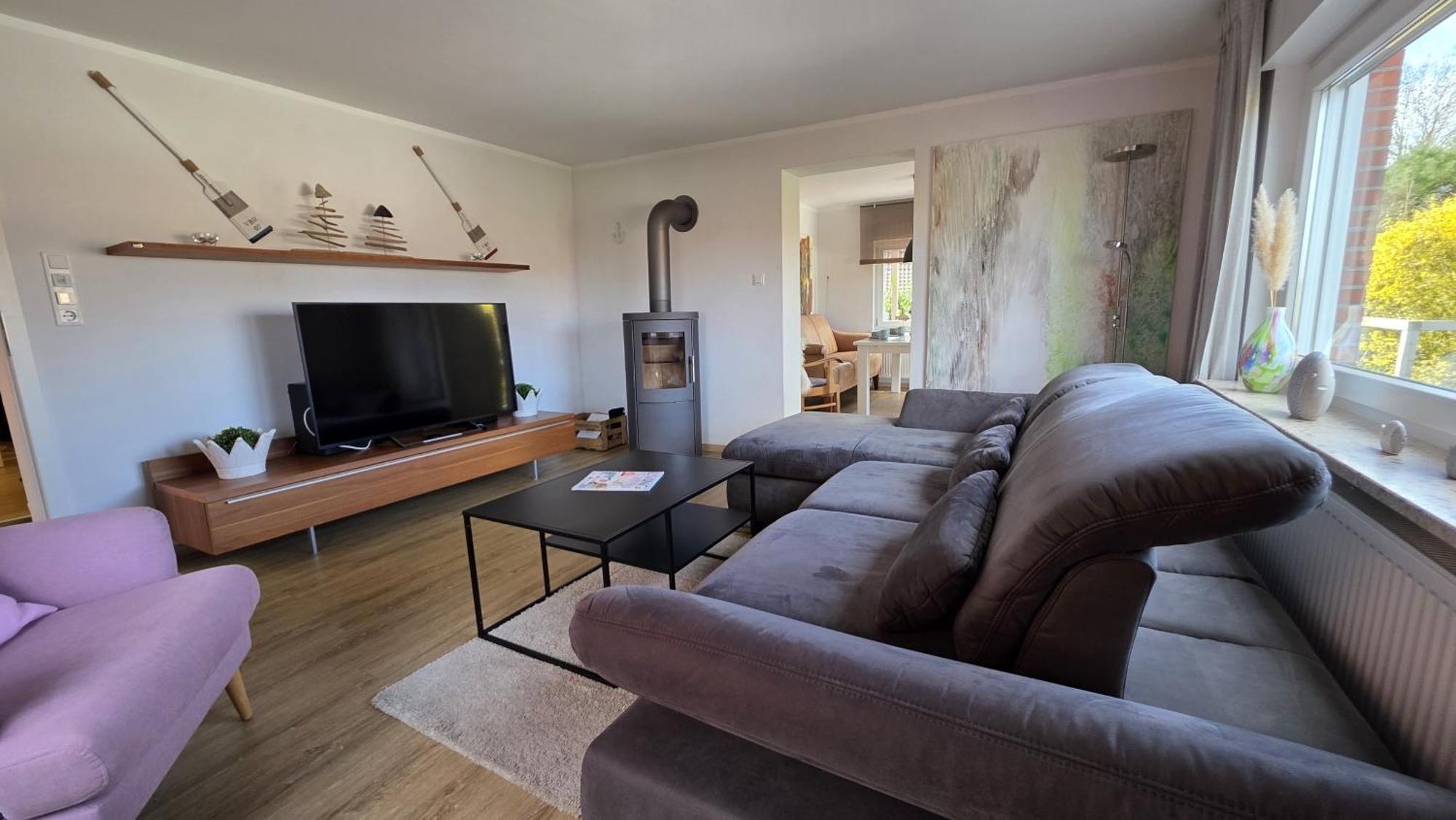 Holiday Home,1766620896:JPEG