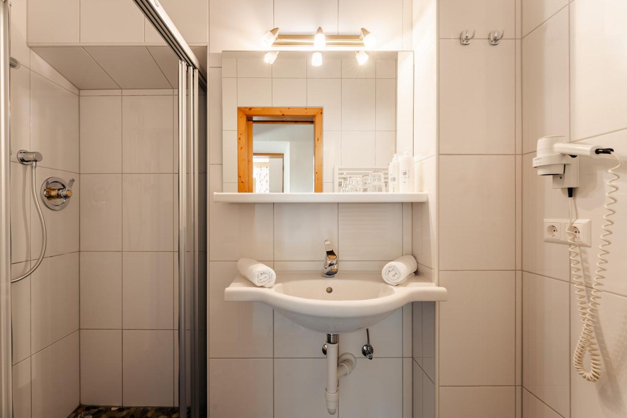 Apartment mit 2 Schlafzimmern und Blick auf das Wasser