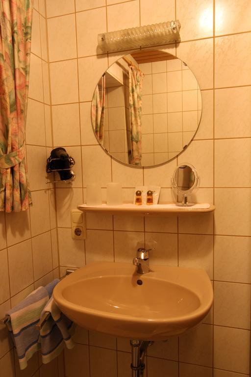 Double Room with Mountain View,190218928:JPEG