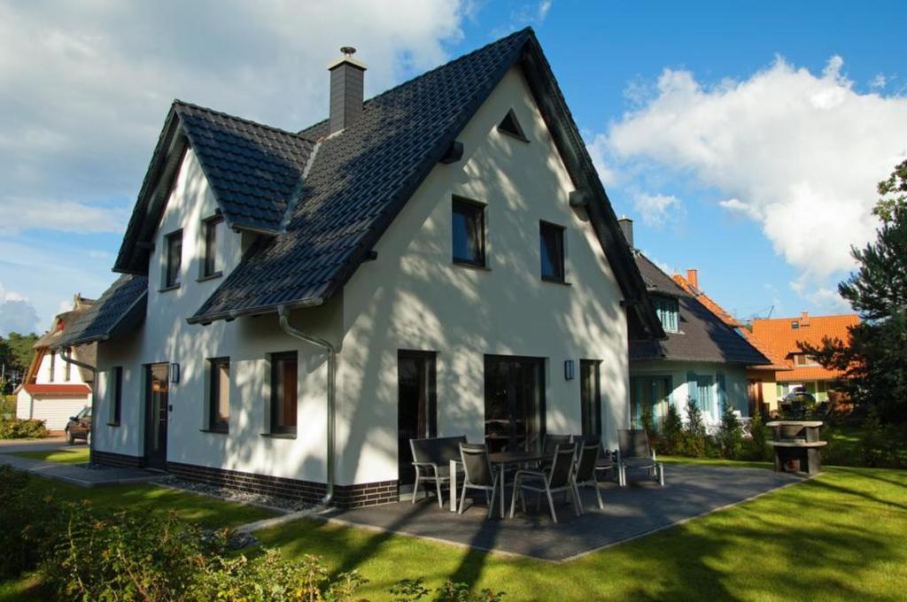 Three-Bedroom Holiday Home,274625801:JPEG