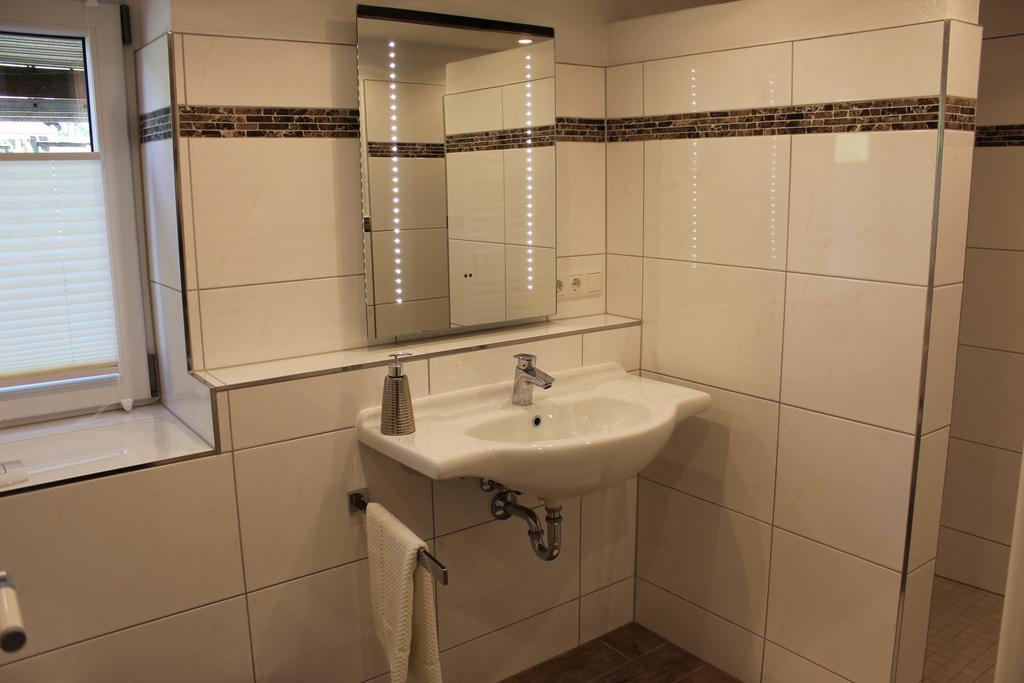 Holiday Home,322241961:JPEG