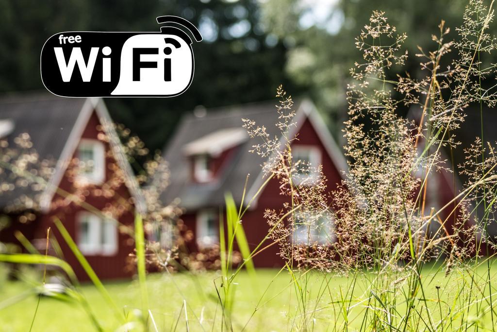 Three-Bedroom House,327936694:JPEG