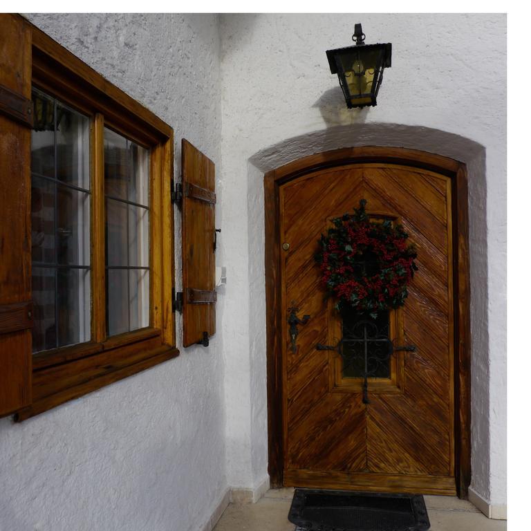 Holiday Home,359028034:JPEG