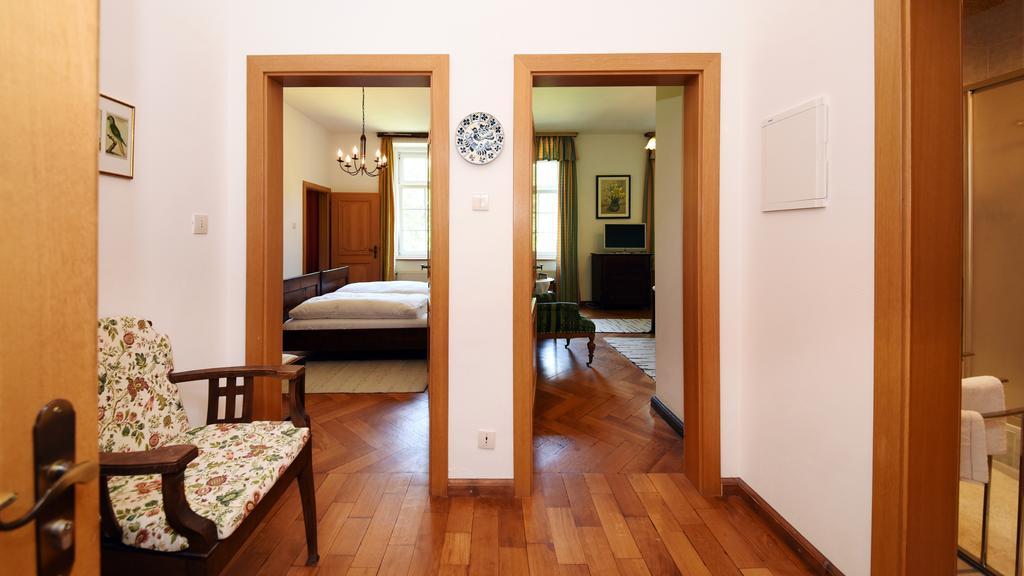 Three-Bedroom Apartment,411066030:JPEG