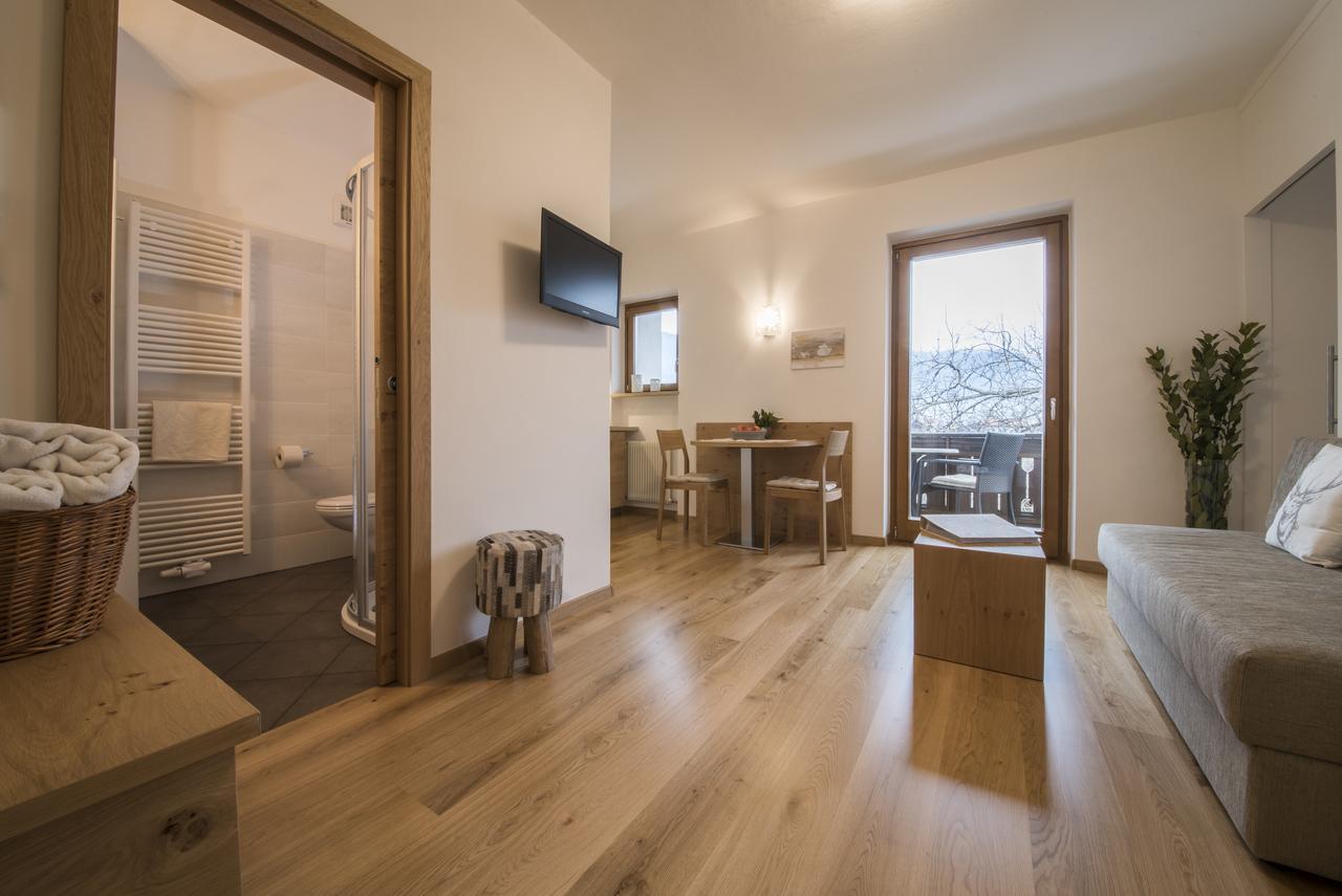 One-Bedroom Apartment View,499244232:JPEG