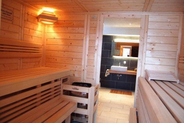 King Room with Spa Bath,6194282:JPEG