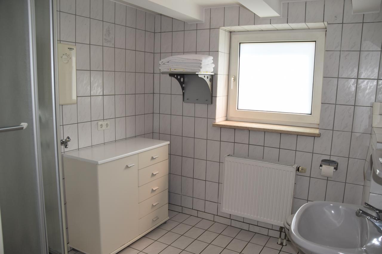 Apartment,651845640:JPEG