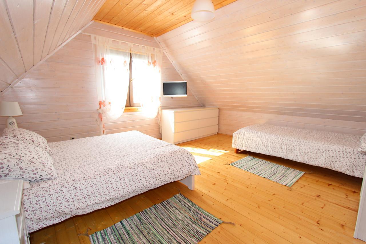 Superior Chalet,652763199:JPEG