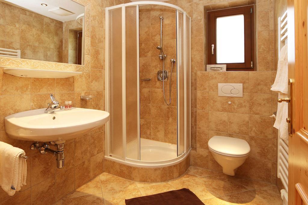 Double Room,68493323:JPEG