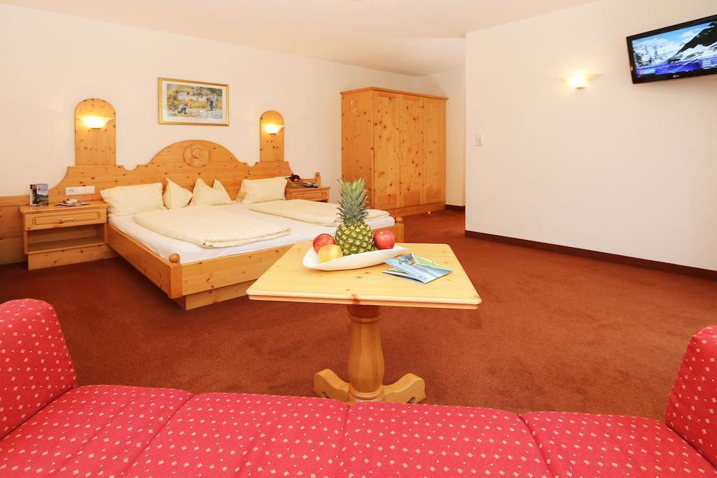 Two-Bedroom Apartment,68493332:JPEG