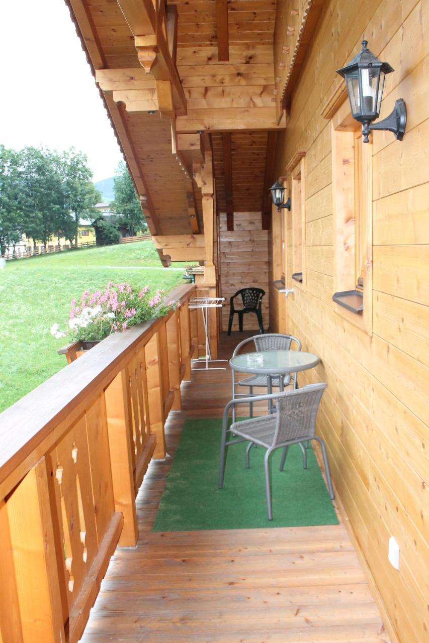 Two-Bedroom Apartment,1173234357:JPEG