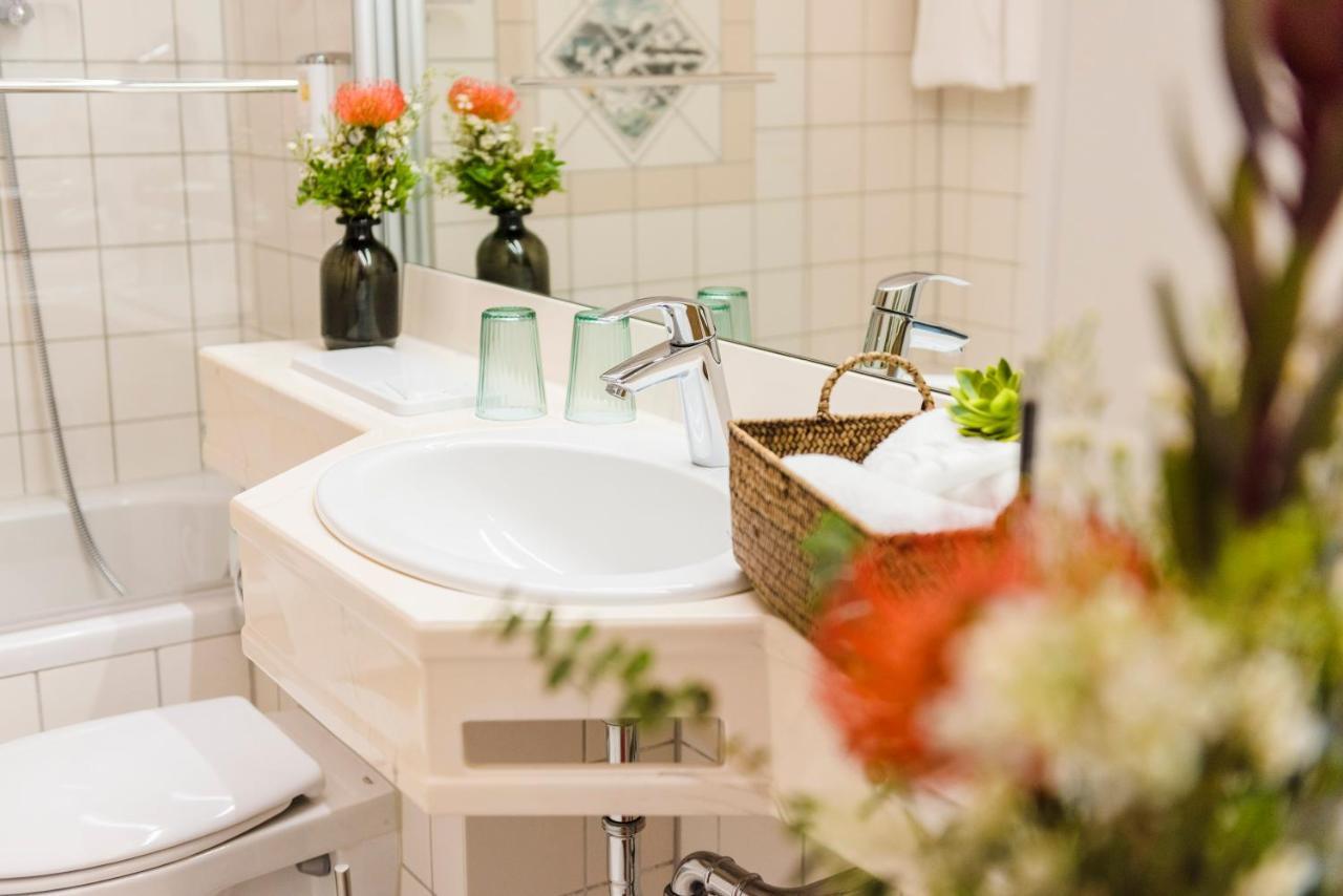 Deluxe Double Room,1039654411:JPEG