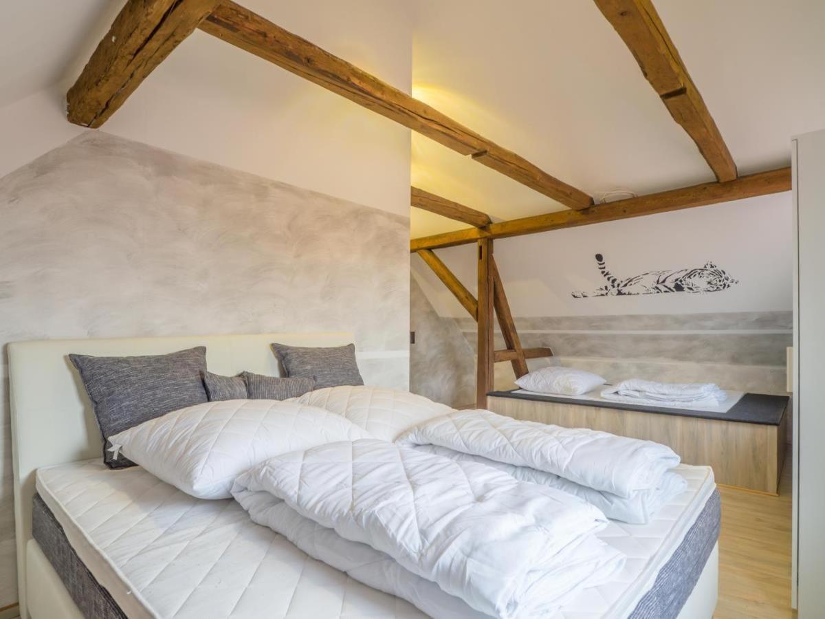 Holiday Home,744923698:JPEG