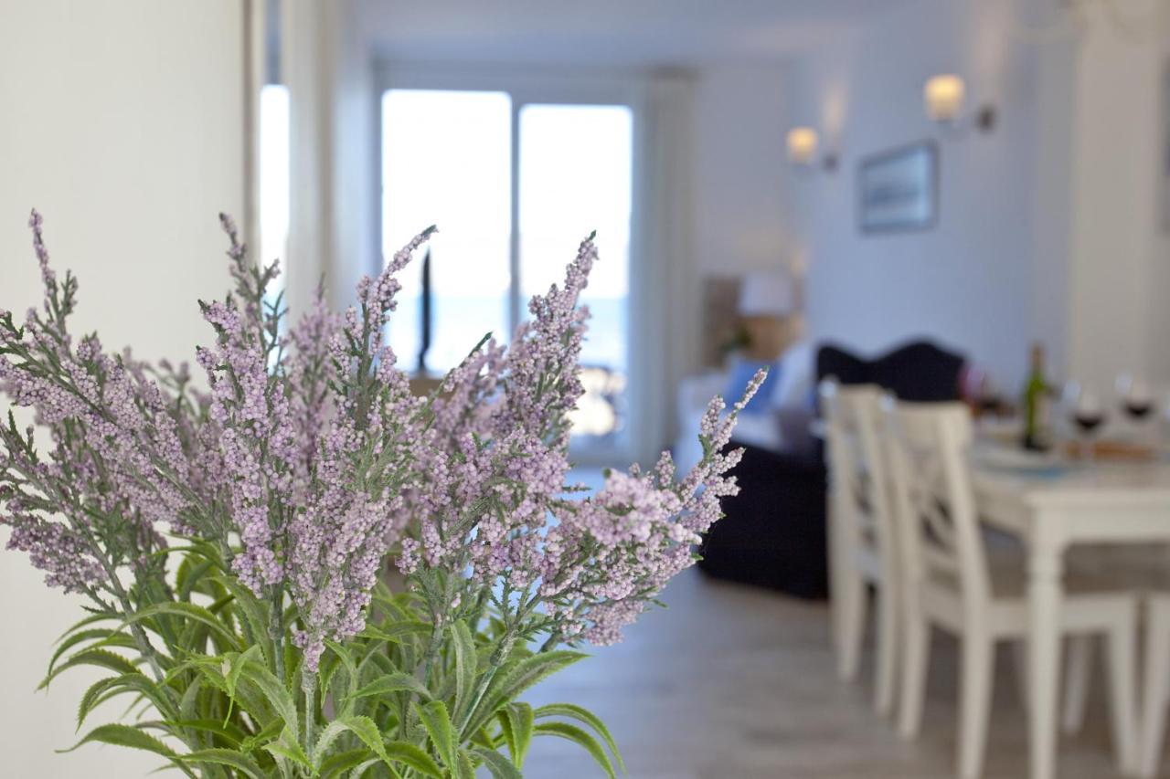 Three-Bedroom House,764313028:JPEG