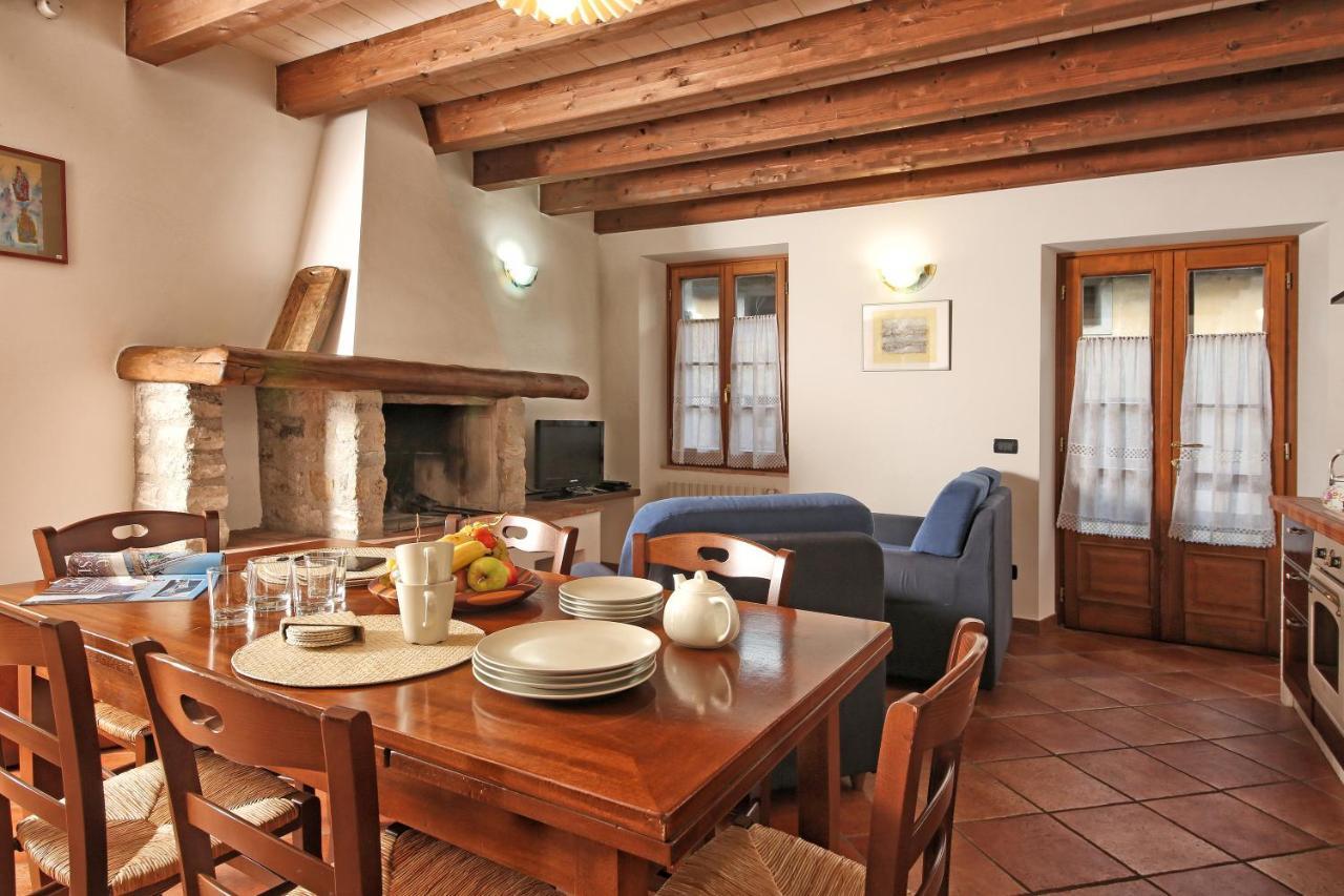Three-Bedroom Apartment,774960007:JPEG