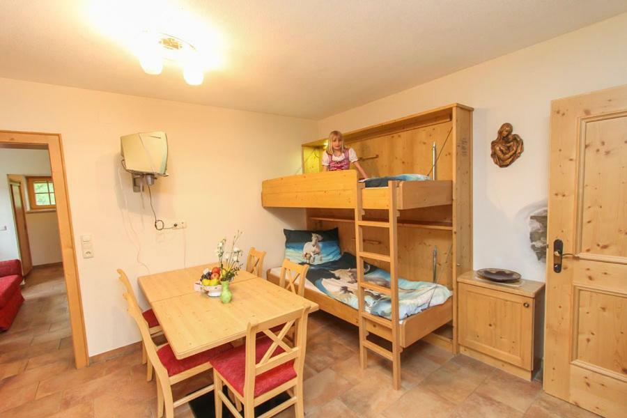 Two-Bedroom Apartment,1553771371:JPEG